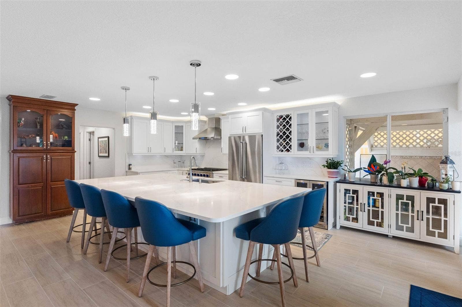 11280 5TH STREET E, Treasure Island, FL 33706 11280 5TH STREET E, Treasure Island, FL 33706