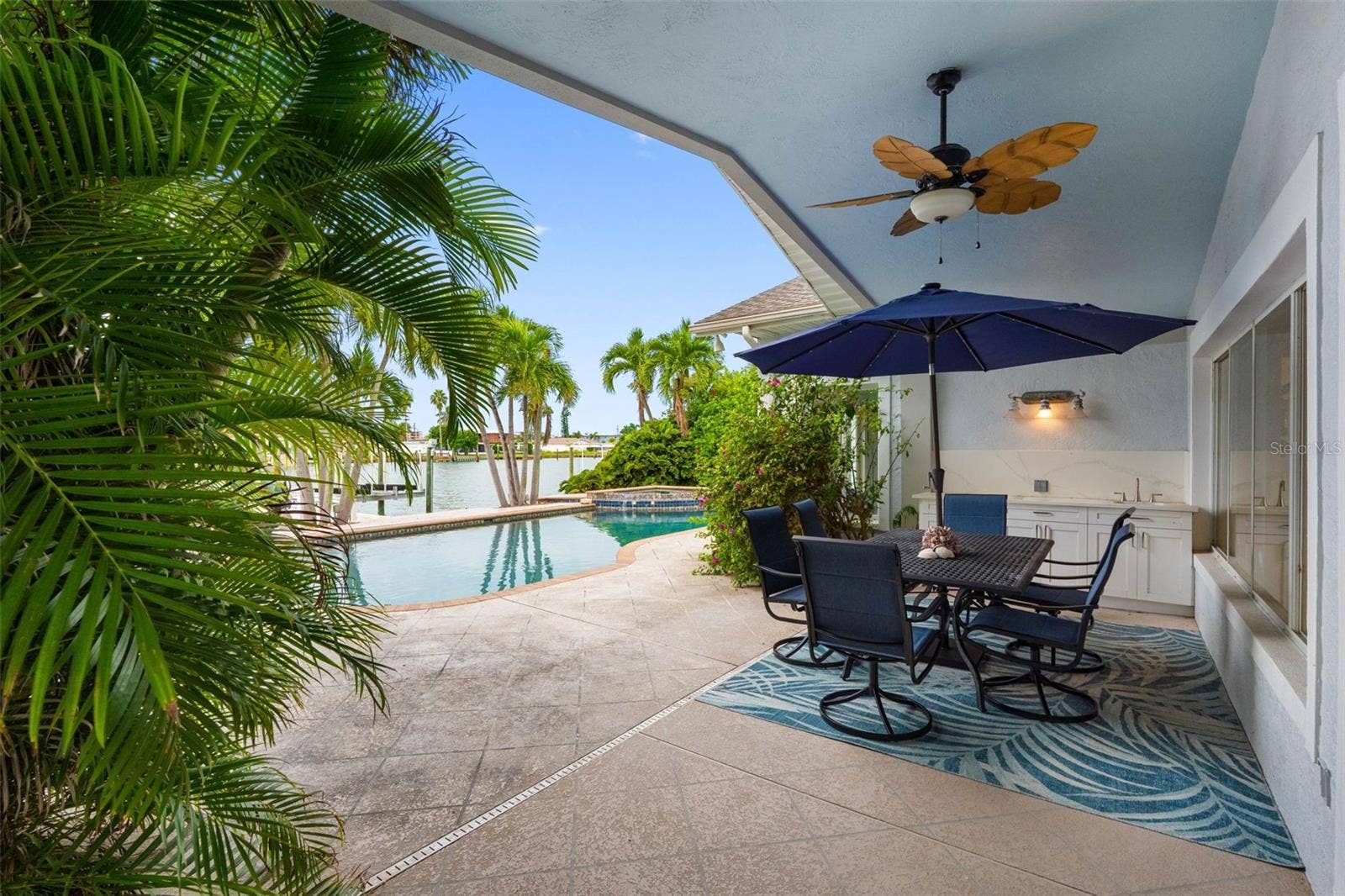 11280 5TH STREET E, Treasure Island, FL 33706 Covered area for eating in the shade.