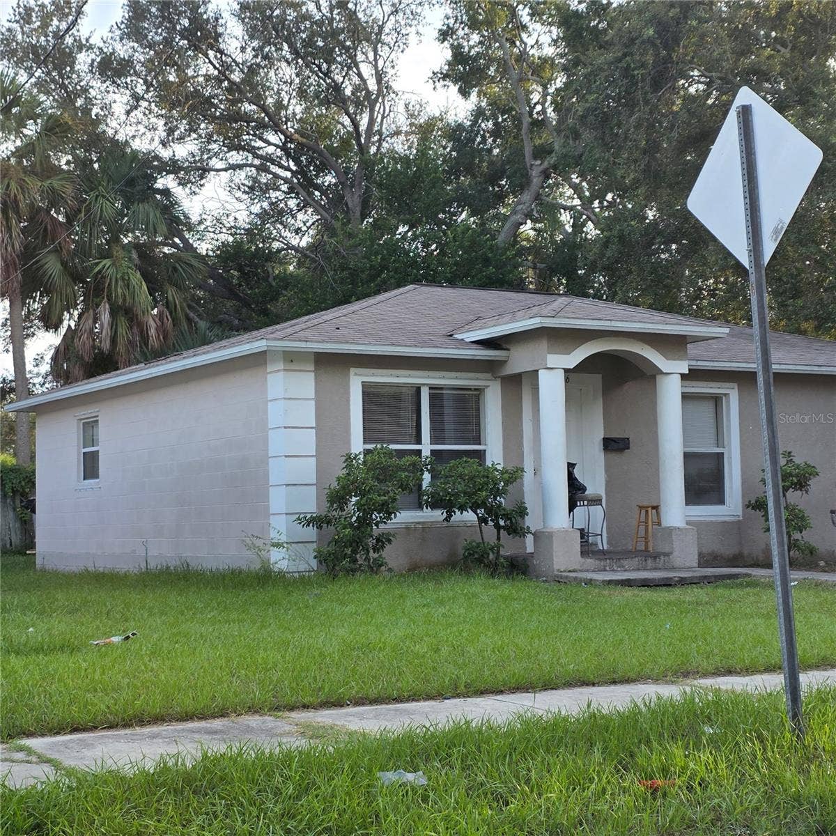 2120 10TH STREET S, St Petersburg, FL 33705 786 35th Av S