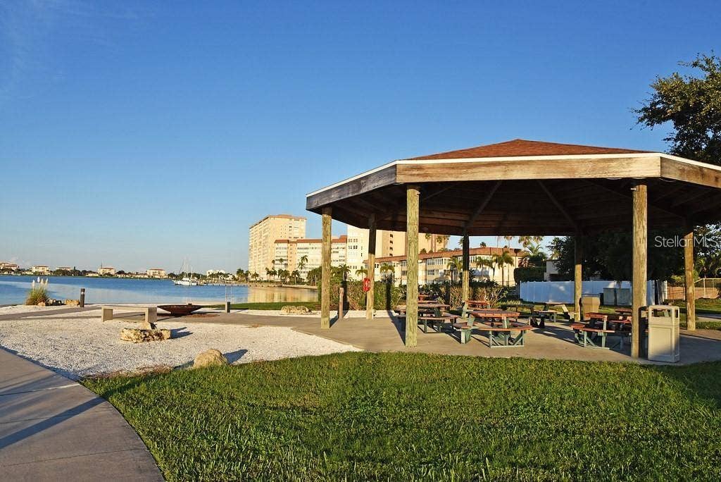 Picnic Gazebo