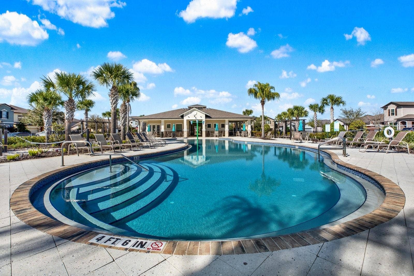 18738 BIRCHWOOD GROVES DRIVE, Lutz, FL 33558 18738 BIRCHWOOD GROVES DRIVE, Lutz, FL 33558