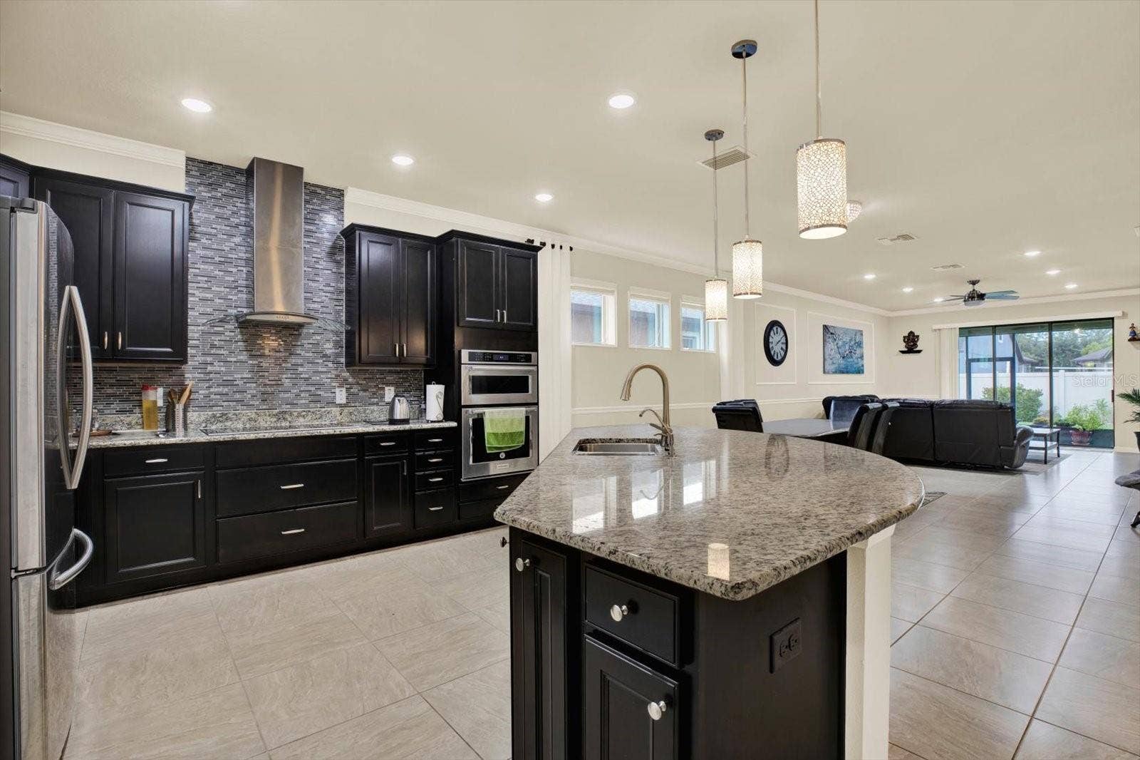 18738 BIRCHWOOD GROVES DRIVE, Lutz, FL 33558 18738 BIRCHWOOD GROVES DRIVE, Lutz, FL 33558