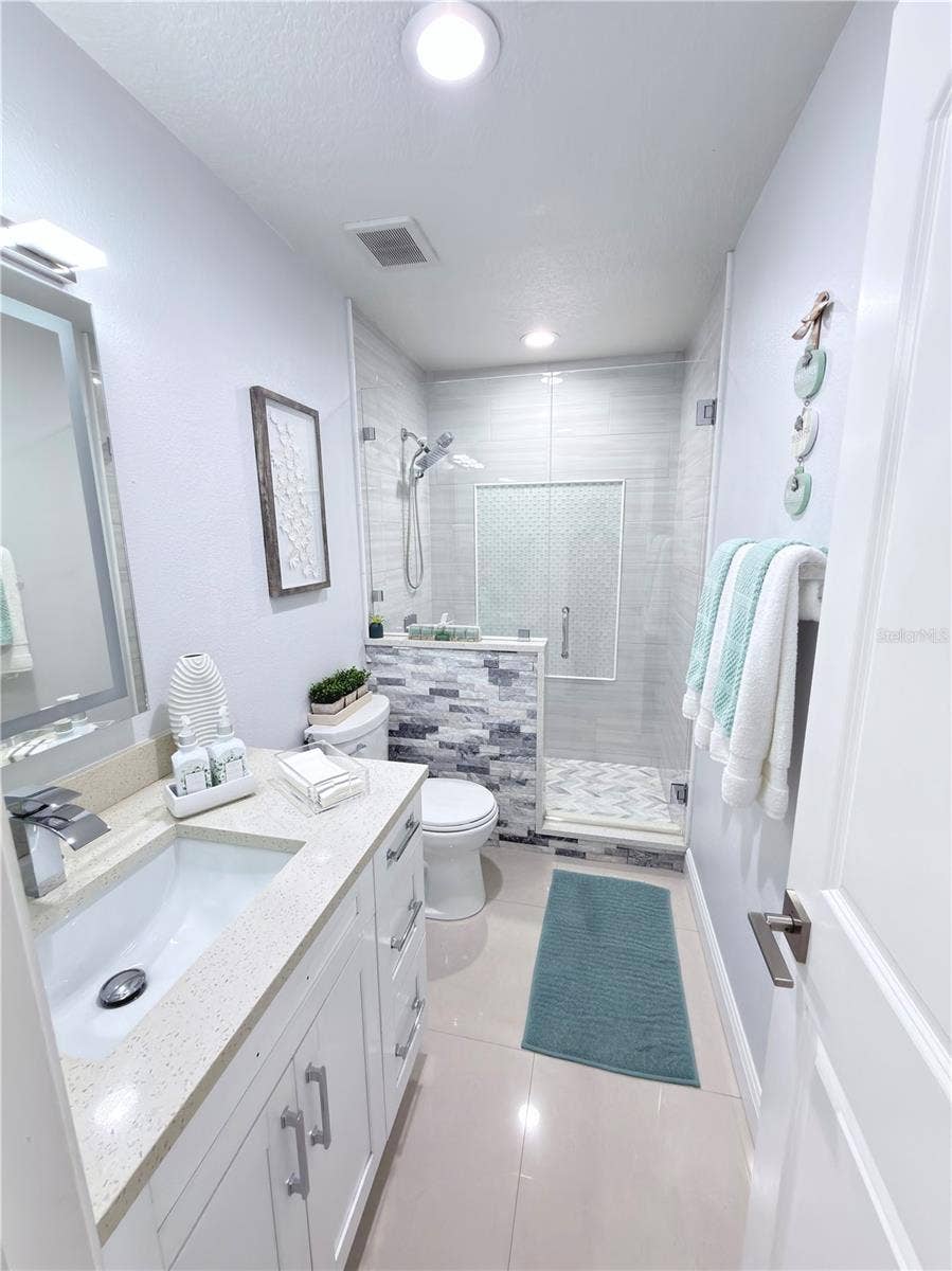 7518 BLOSSOM AVENUE, Tampa, FL 33614 7518 BLOSSOM AVENUE, Tampa, FL 33614