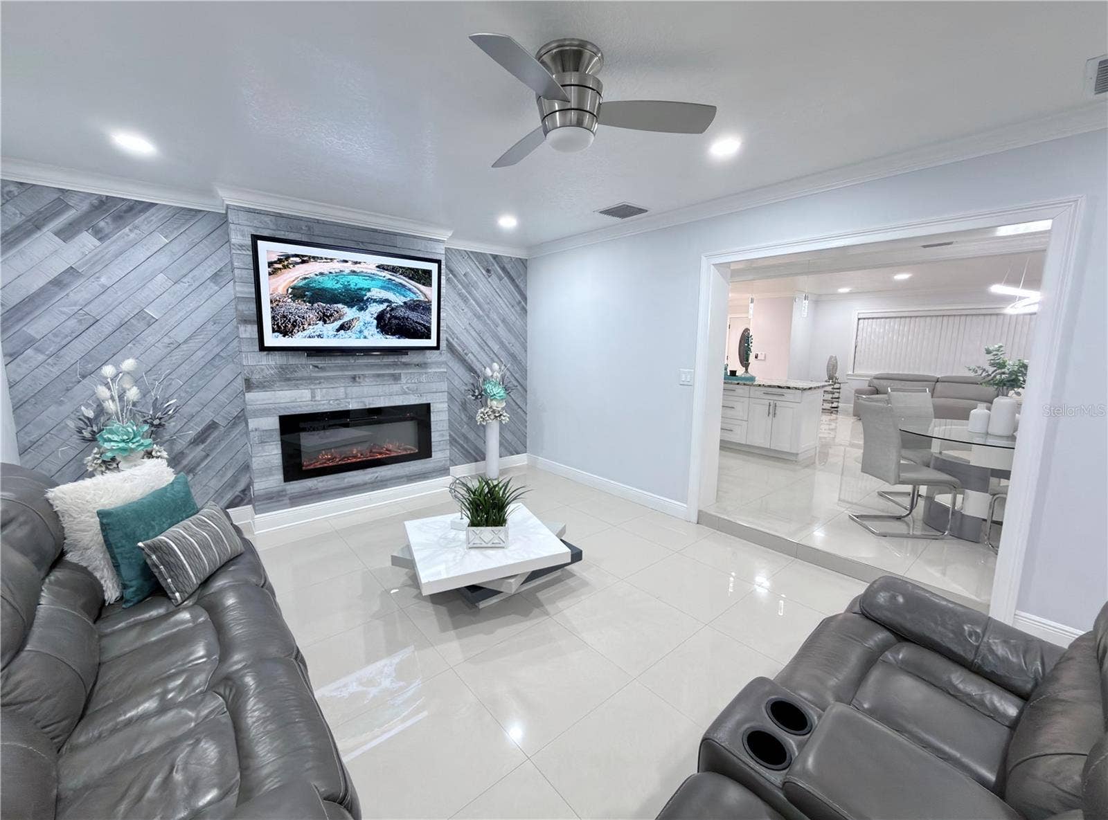 7518 BLOSSOM AVENUE, Tampa, FL 33614 7518 BLOSSOM AVENUE, Tampa, FL 33614