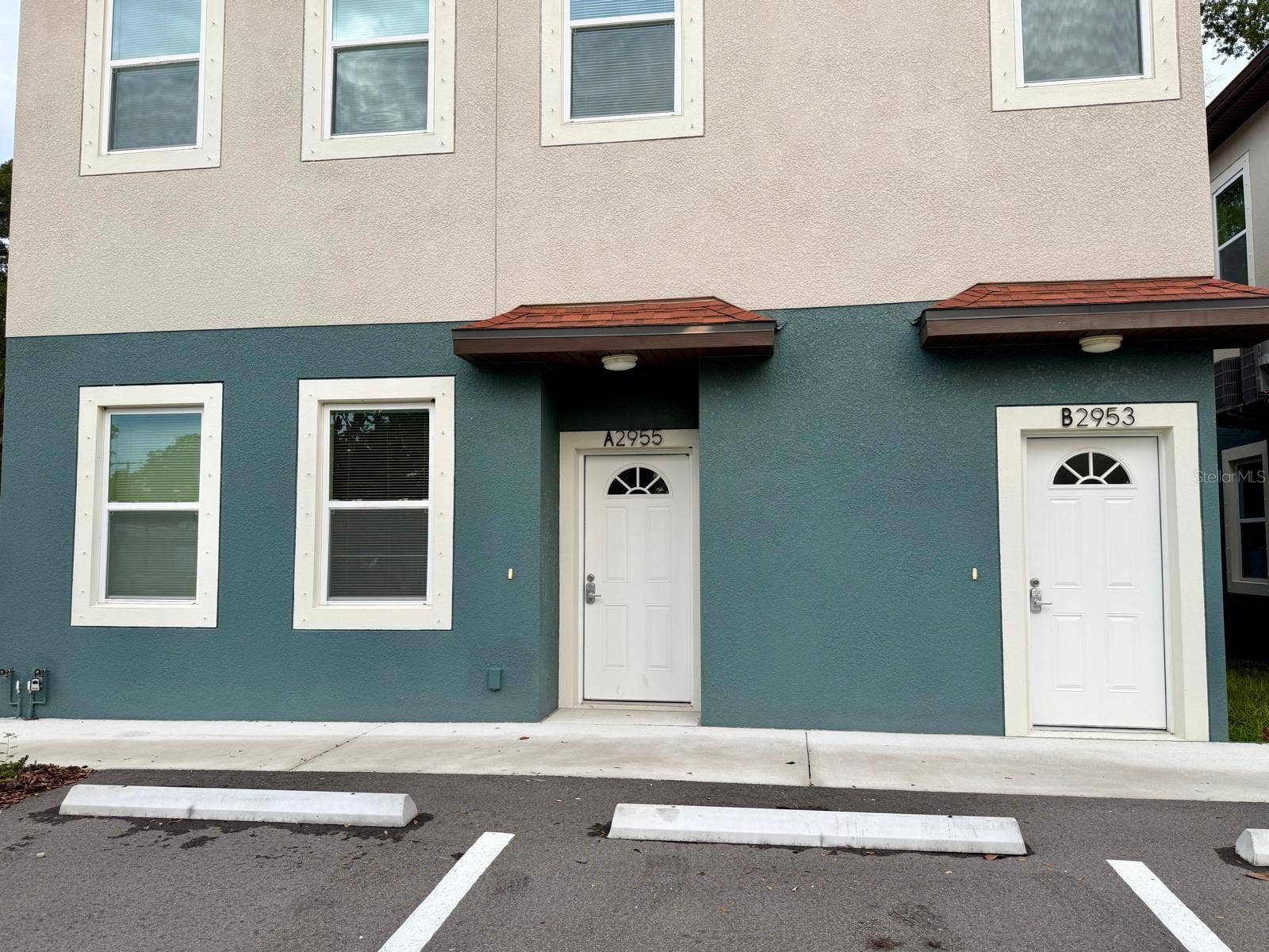 2953 MAPLEBERRY COURT, Tampa, FL 33619 2953 MAPLEBERRY COURT, Tampa, FL 33619