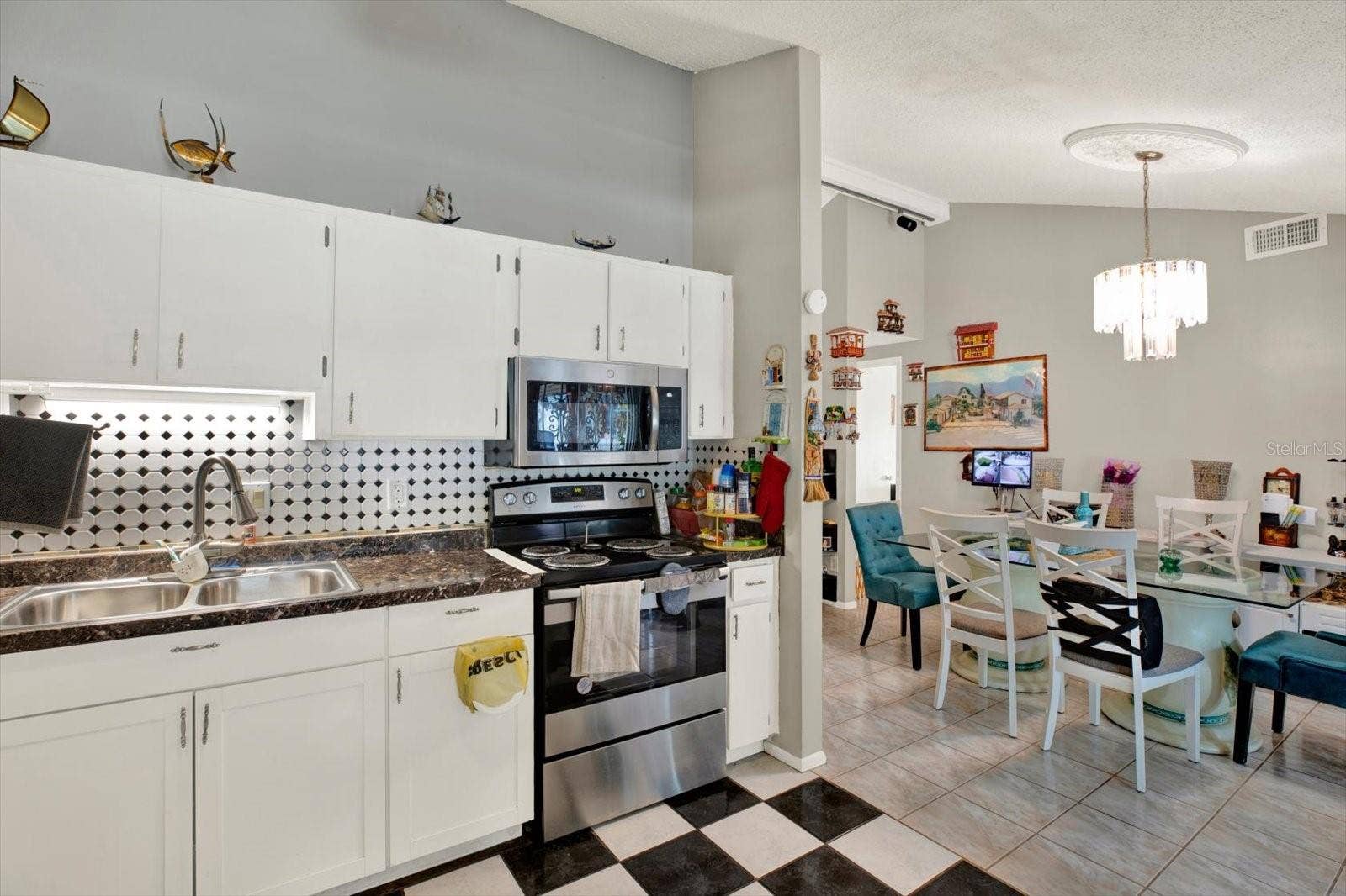 9309 ASHFIELD COURT, Tampa, FL 33615