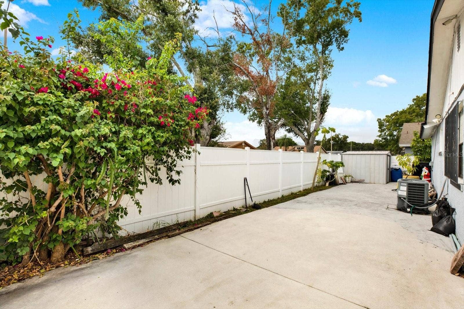 9309 ASHFIELD COURT, Tampa, FL 33615