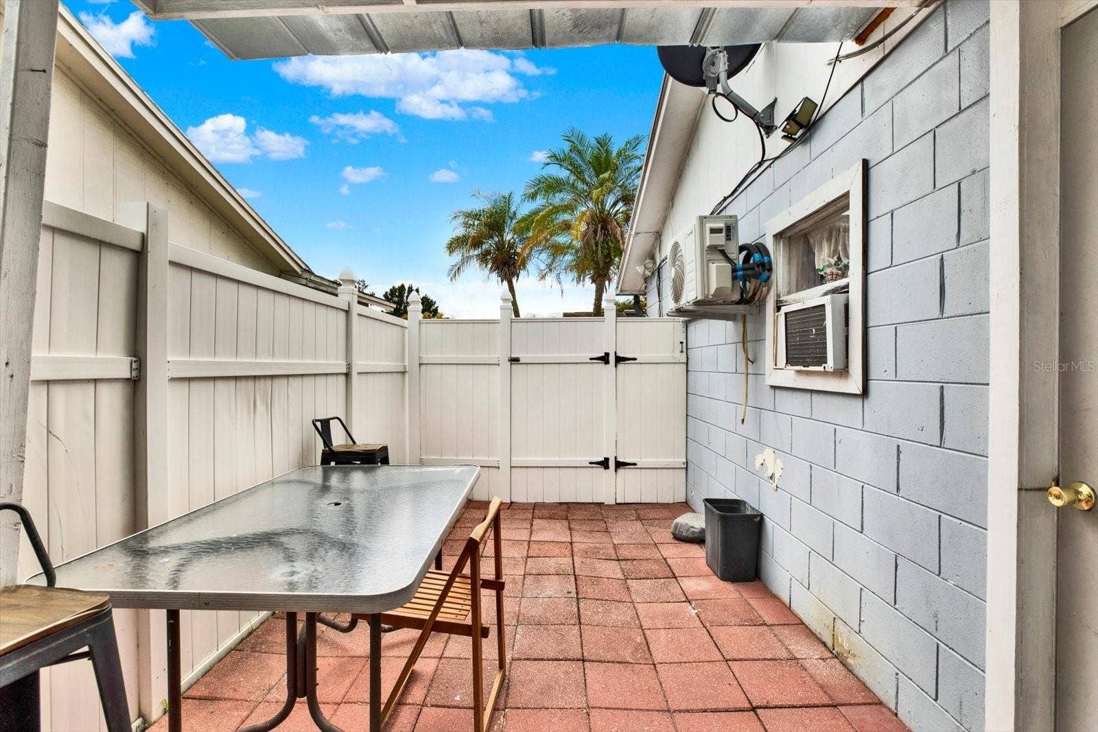 9309 ASHFIELD COURT, Tampa, FL 33615
