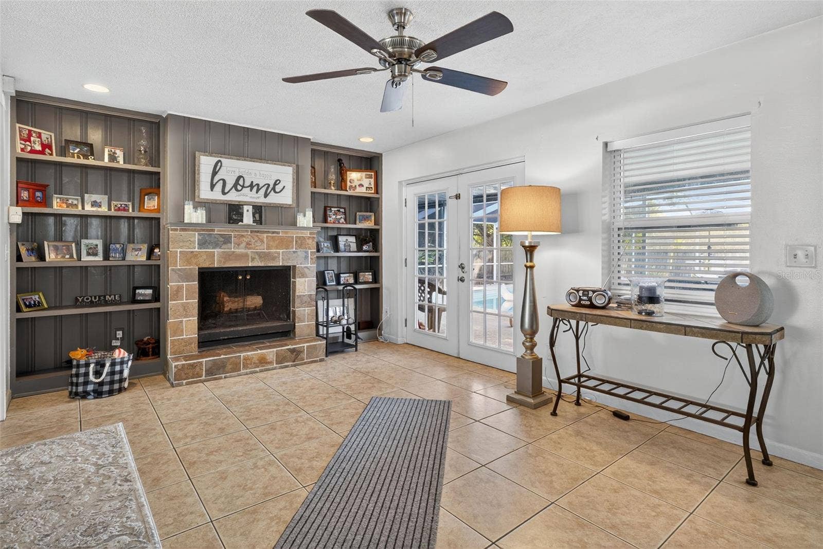 1004 MANDALAY DRIVE, Brandon, FL 33511 1004 MANDALAY DRIVE, Brandon, FL 33511