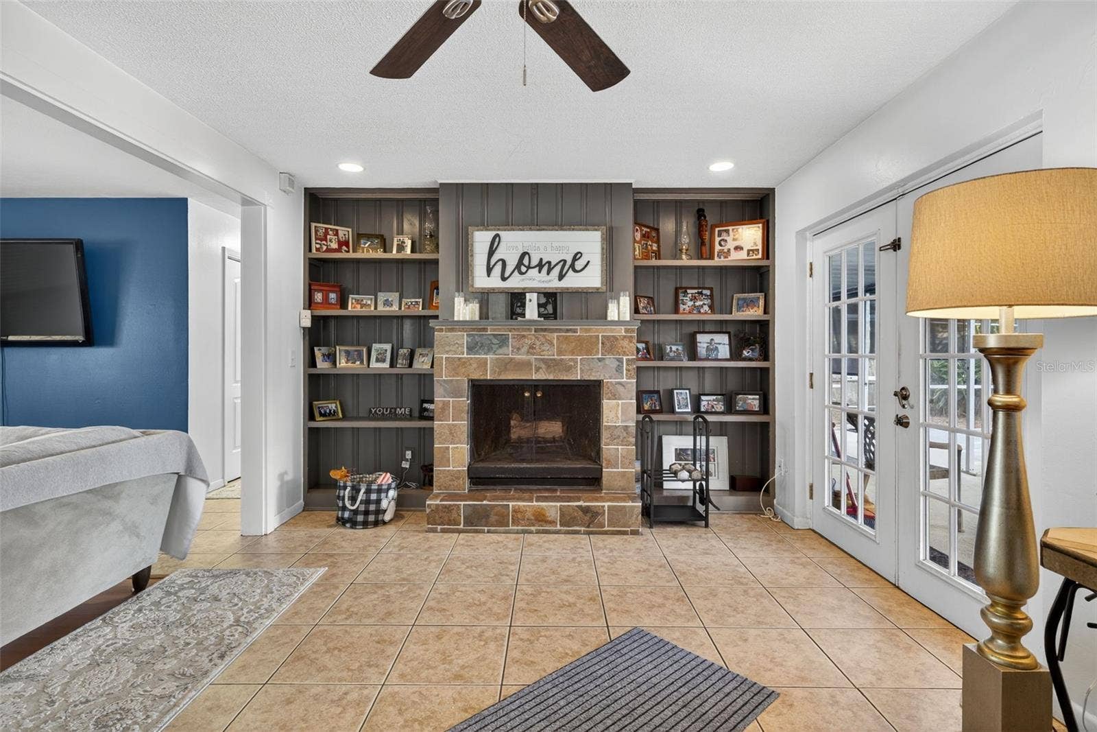 1004 MANDALAY DRIVE, Brandon, FL 33511 1004 MANDALAY DRIVE, Brandon, FL 33511