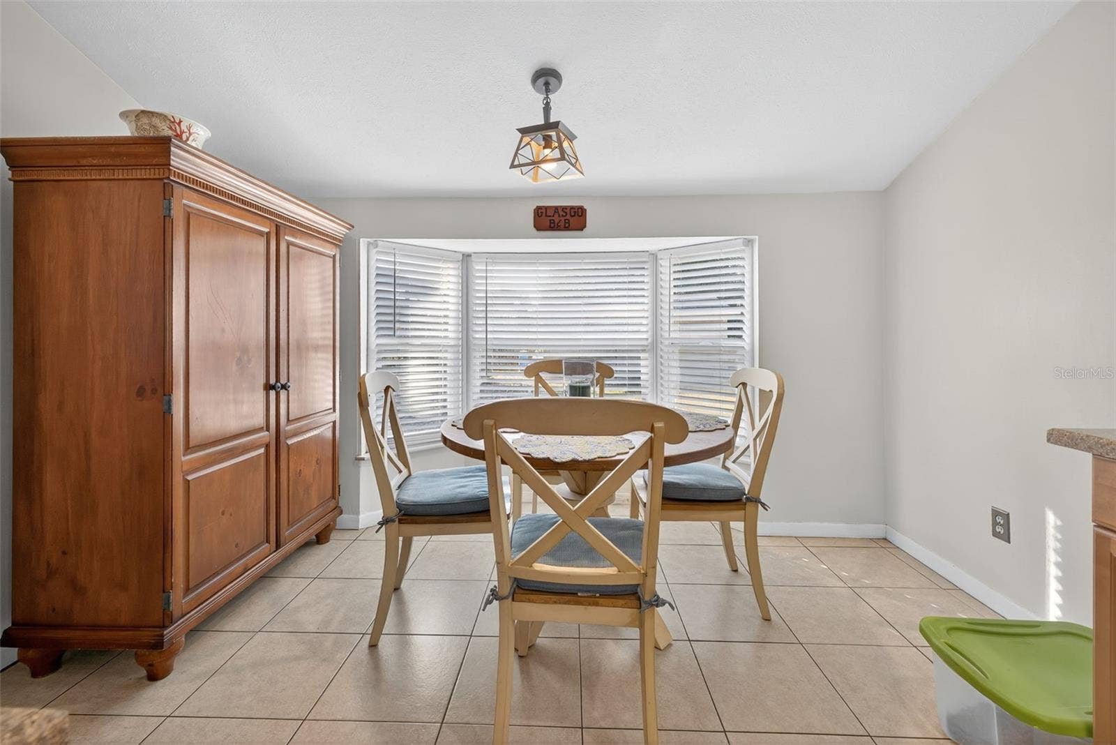 1004 MANDALAY DRIVE, Brandon, FL 33511 1004 MANDALAY DRIVE, Brandon, FL 33511