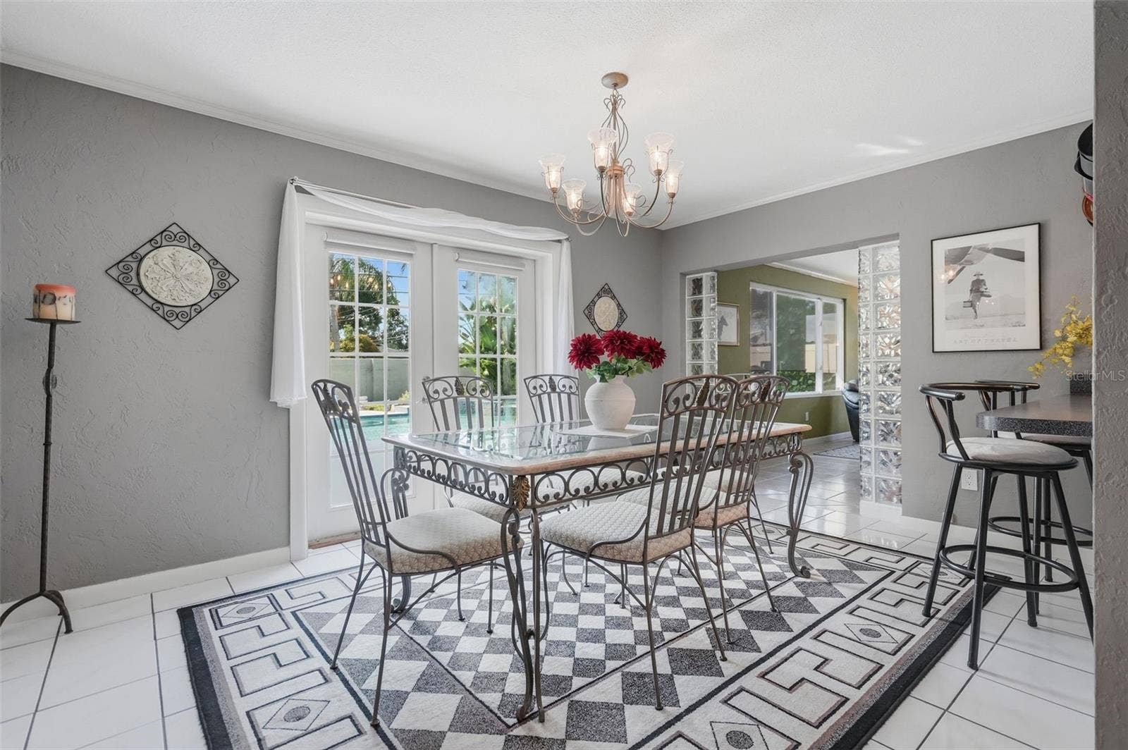 8430 7TH STREET N, St Petersburg, FL 33702 8430 7TH STREET N, St Petersburg, FL 33702