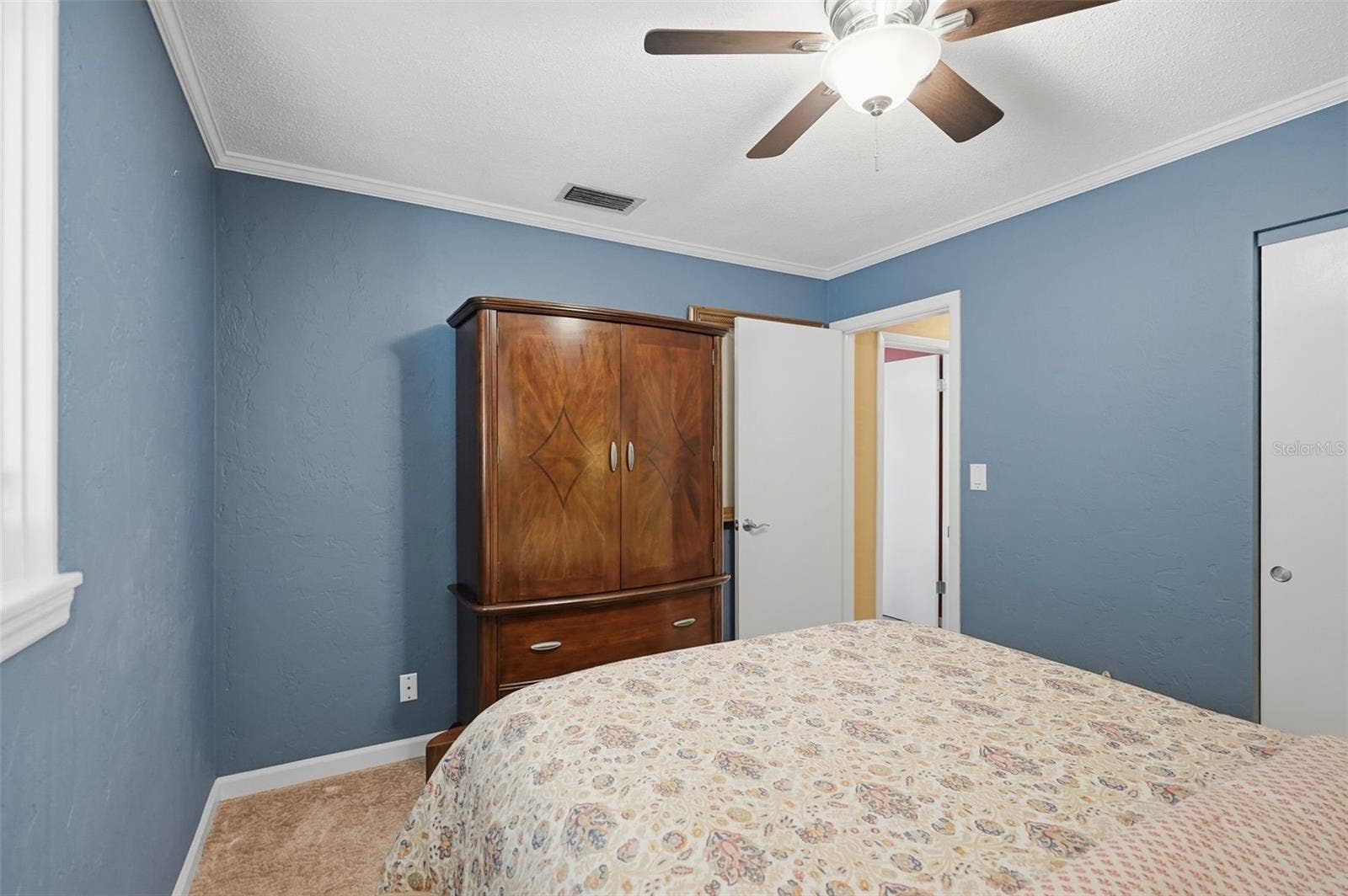 8430 7TH STREET N, St Petersburg, FL 33702 8430 7TH STREET N, St Petersburg, FL 33702