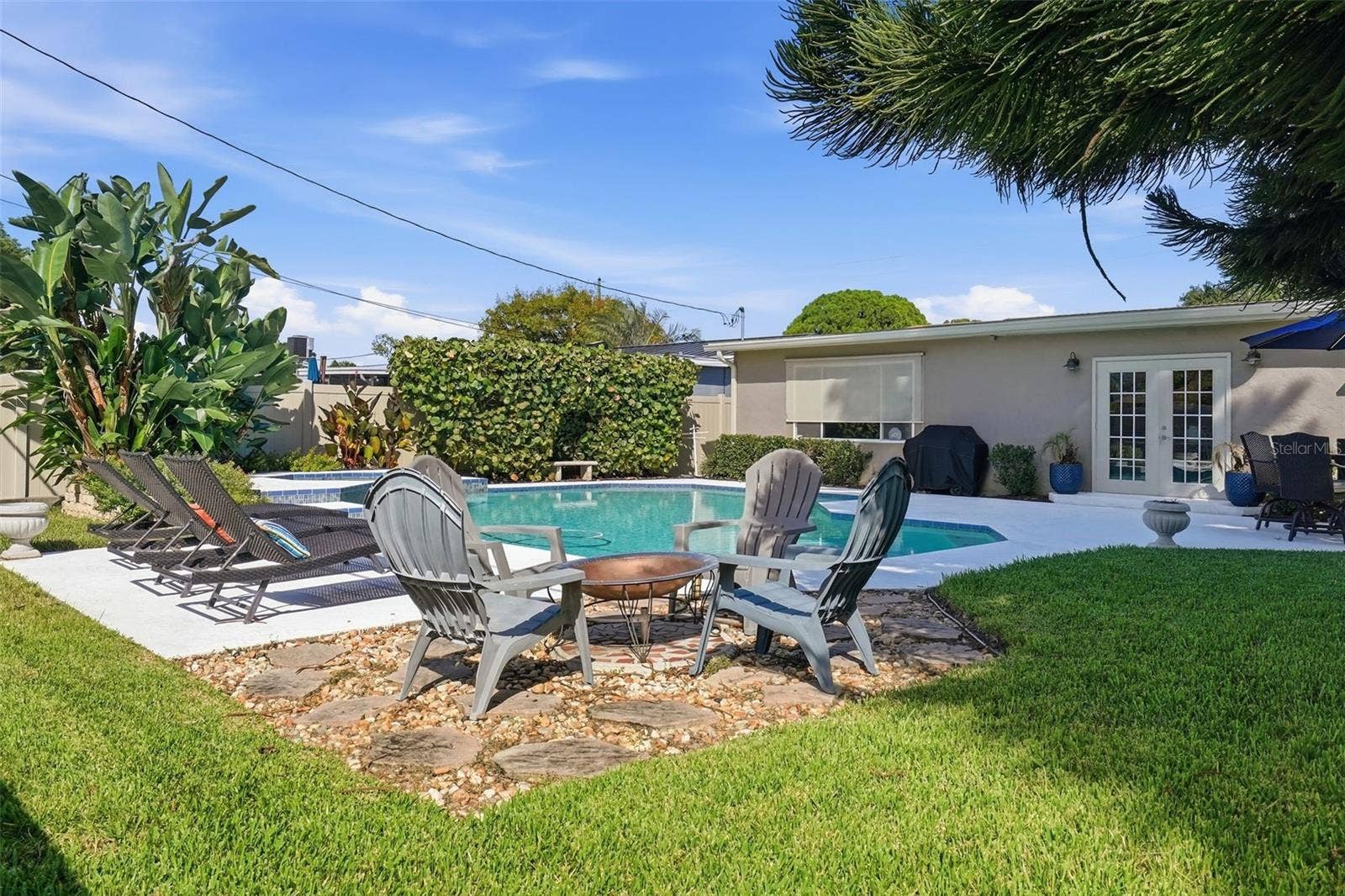 8430 7TH STREET N, St Petersburg, FL 33702 8430 7TH STREET N, St Petersburg, FL 33702