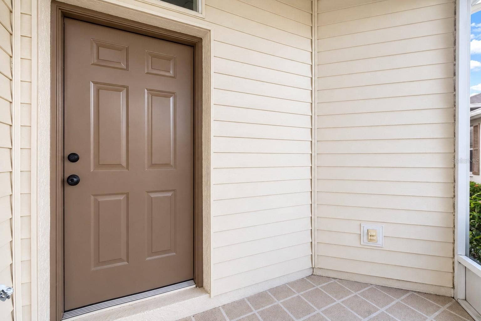 2617 NEWCOMB COURT, Sun City Center, FL 33573 Front door