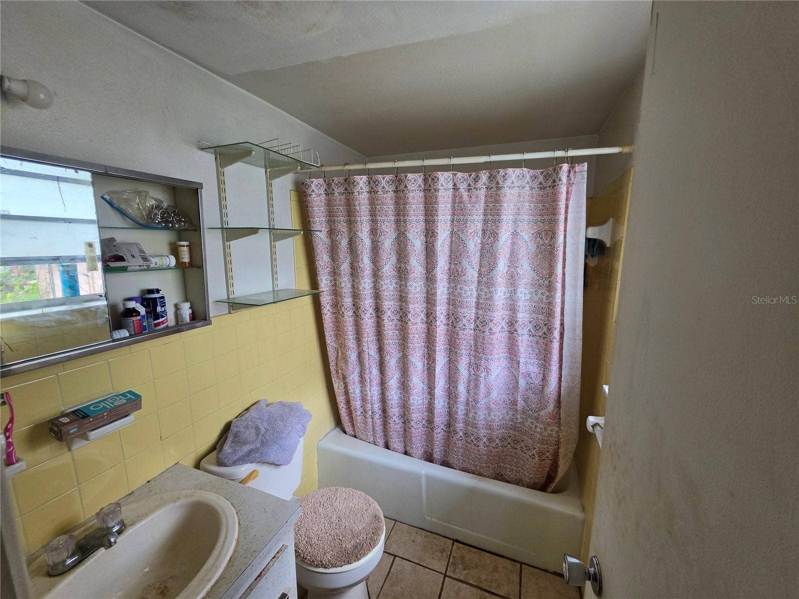 38528 9TH AVENUE, Zephyrhills, FL 33542