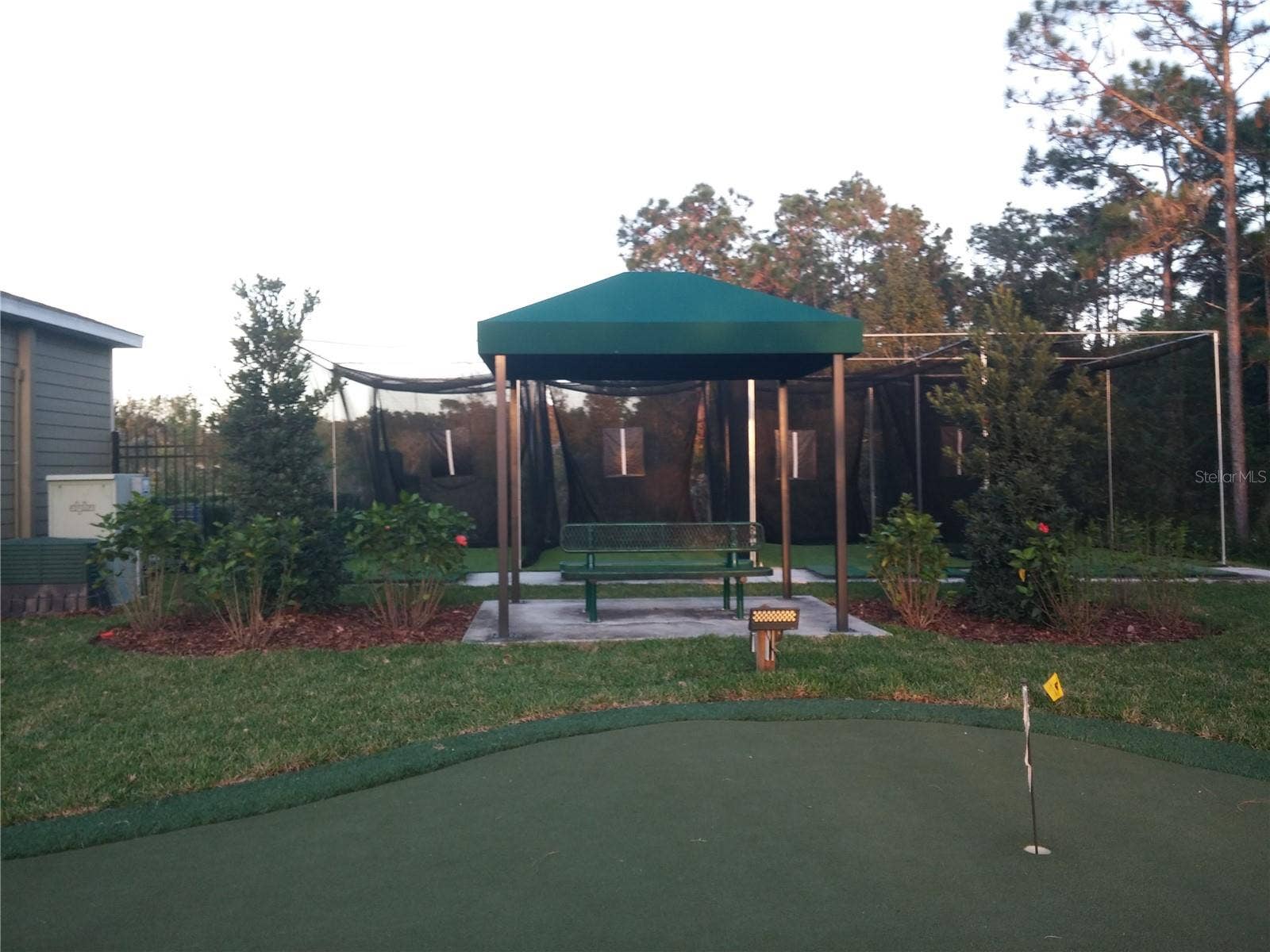 9310 MANGROVE COURT, Tampa, FL 33647 golf padding