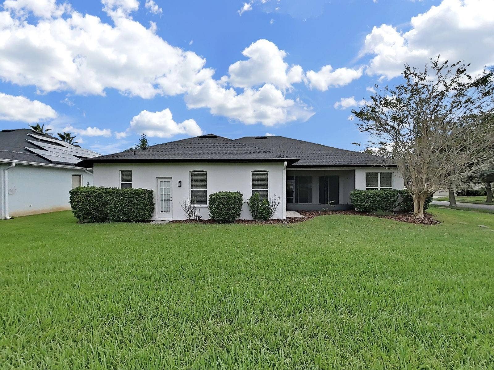 9310 MANGROVE COURT, Tampa, FL 33647 back view