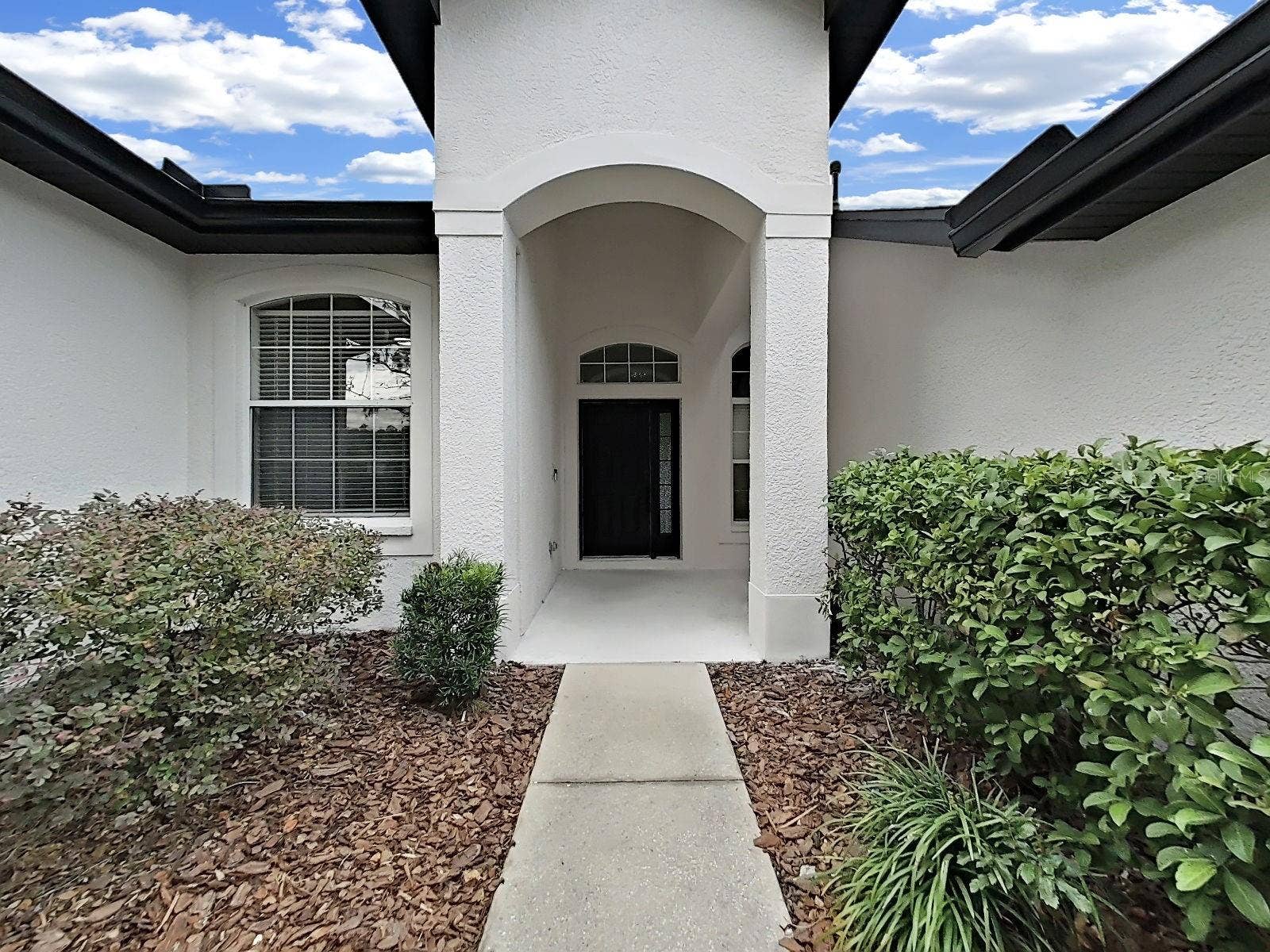 9310 MANGROVE COURT, Tampa, FL 33647 entry