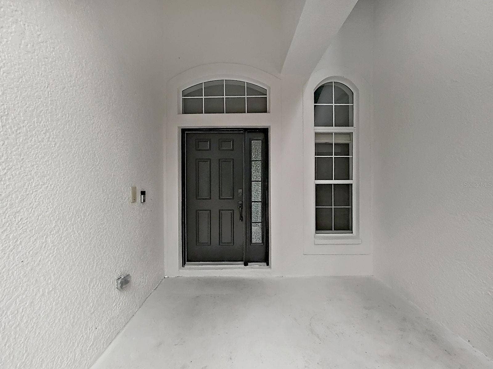 9310 MANGROVE COURT, Tampa, FL 33647 entry