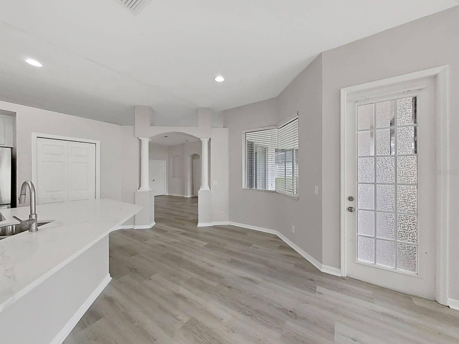 9310 MANGROVE COURT, Tampa, FL 33647 breakfast