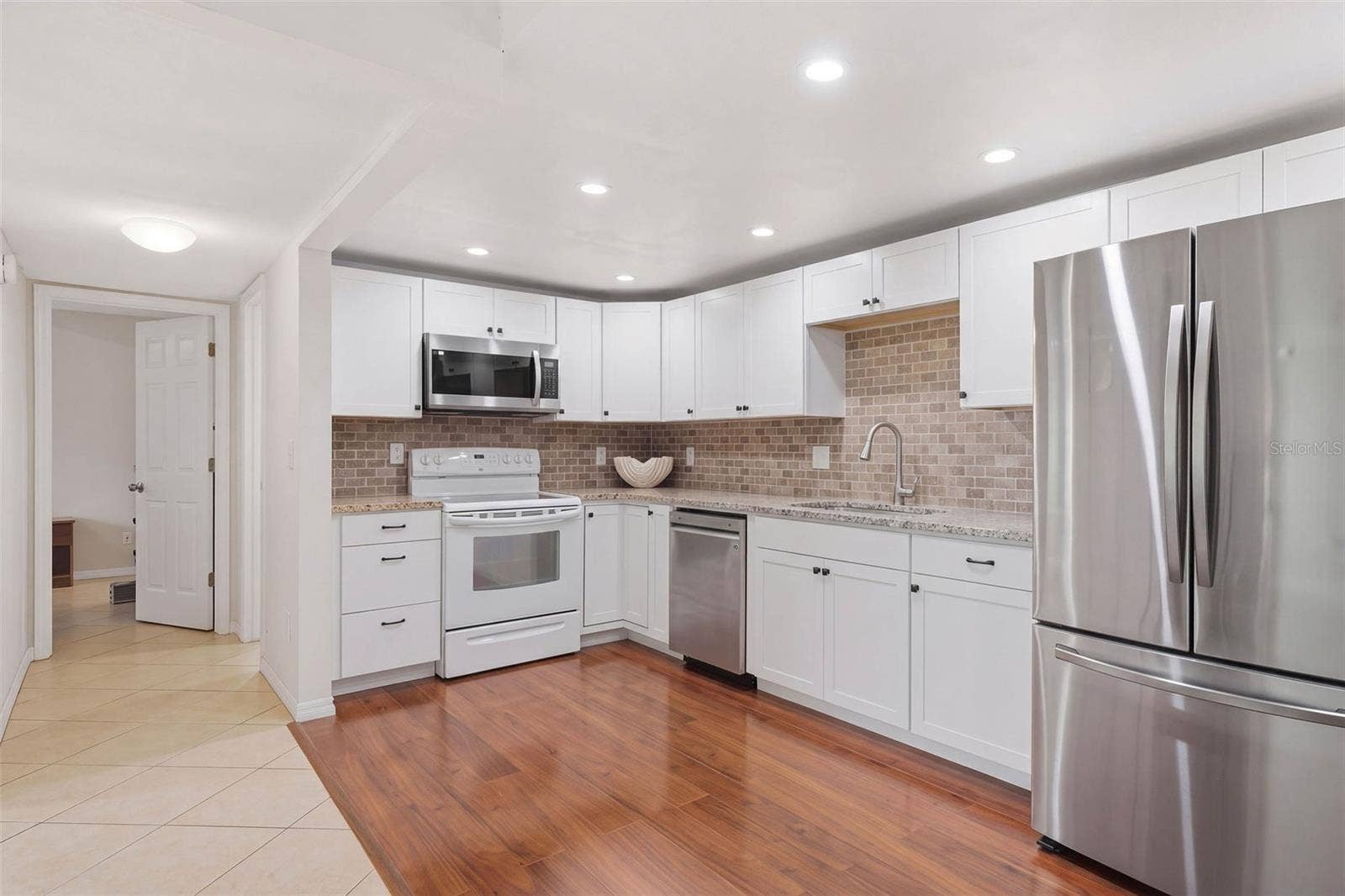 1799 N HIGHLAND AVENUE, #163, Clearwater, FL 33755 1799 N HIGHLAND AVENUE, #163, Clearwater, FL 33755