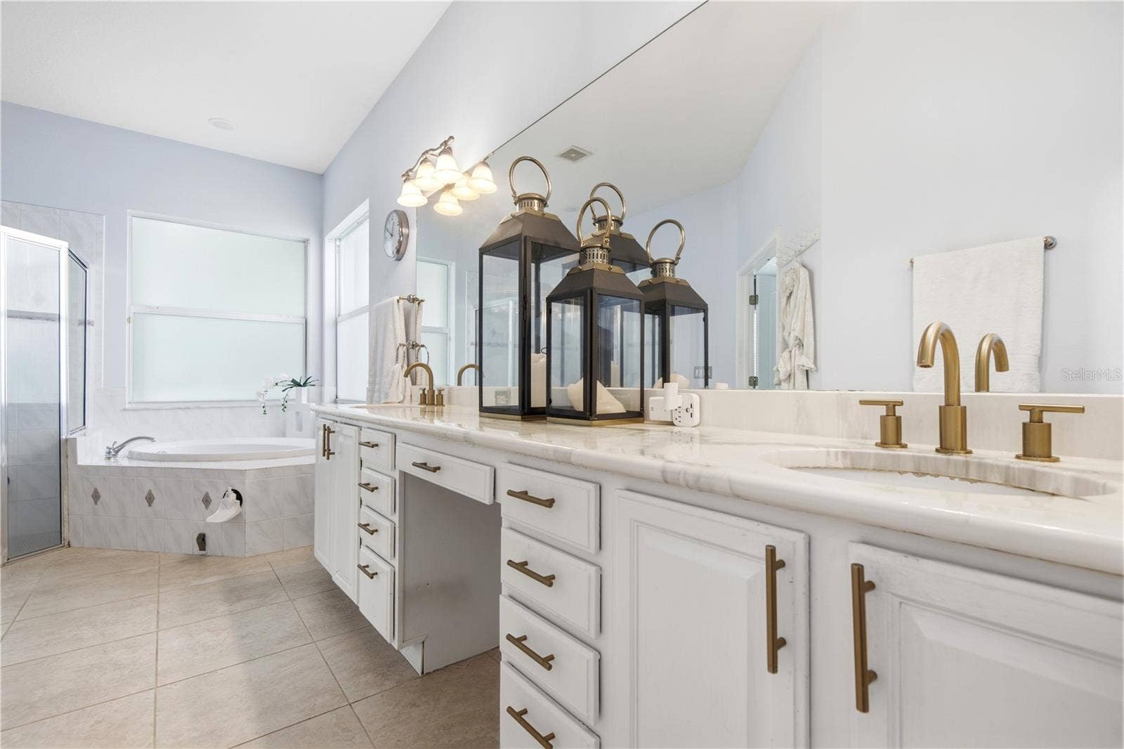19930 DOLORES ANN COURT, Lutz, FL 33549