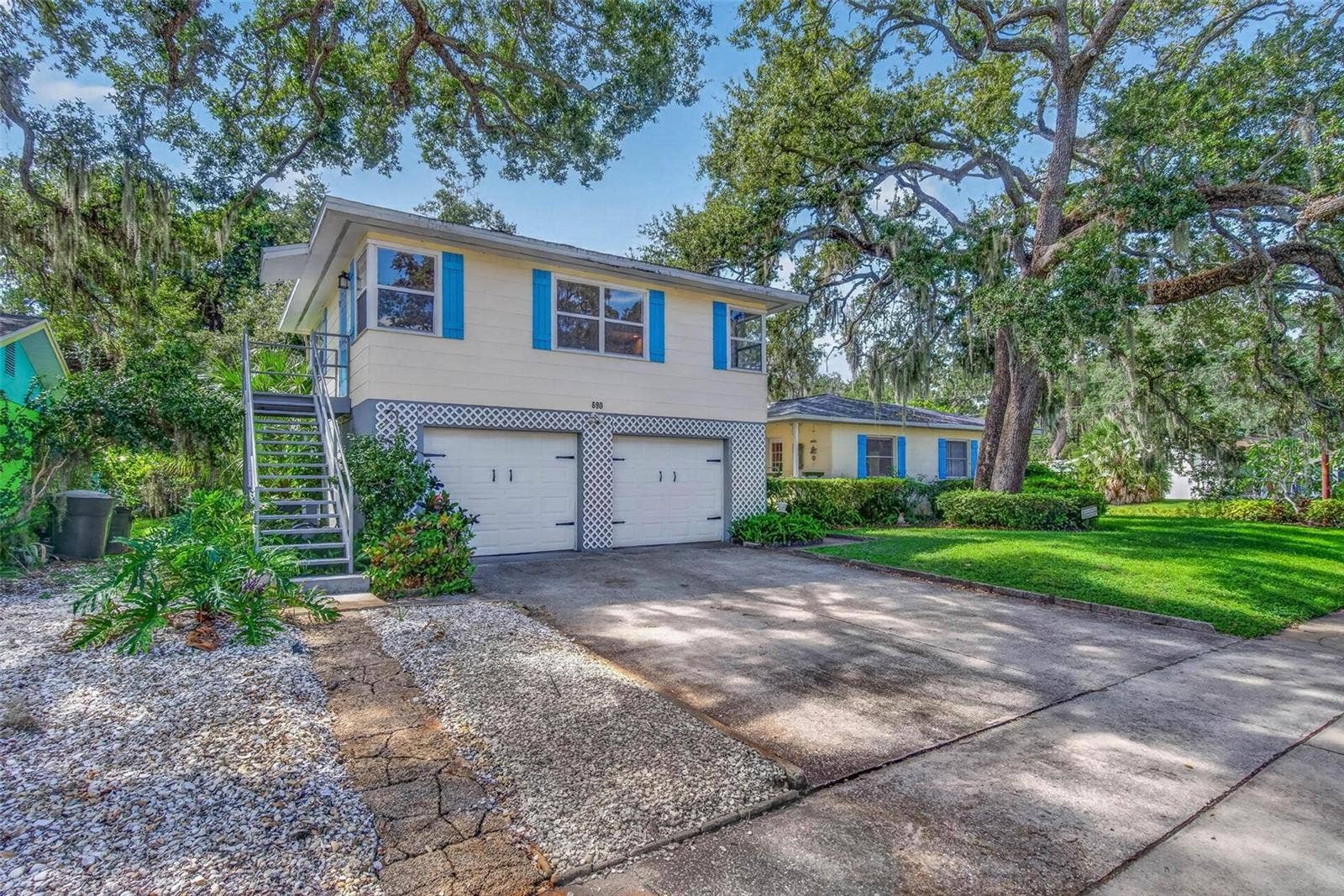 690 2ND STREET S, Safety Harbor, FL 34695 2 Car Garage and Garage Apt/In Law Suite