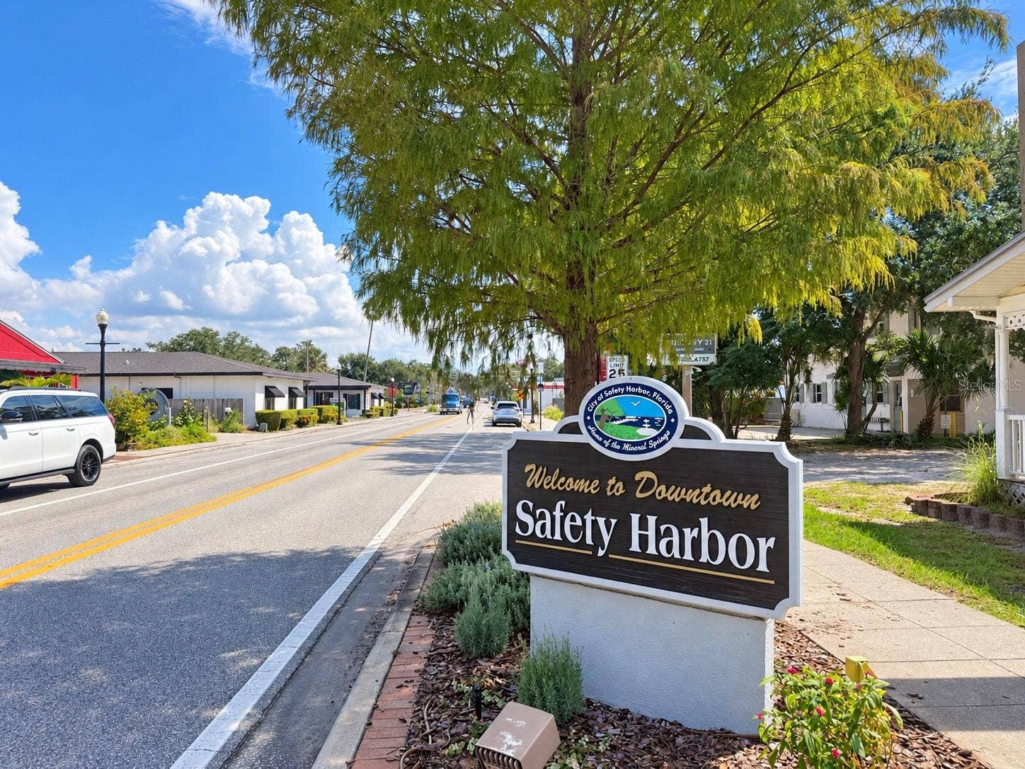 690 2ND STREET S, Safety Harbor, FL 34695 690 2ND STREET S, Safety Harbor, FL 34695