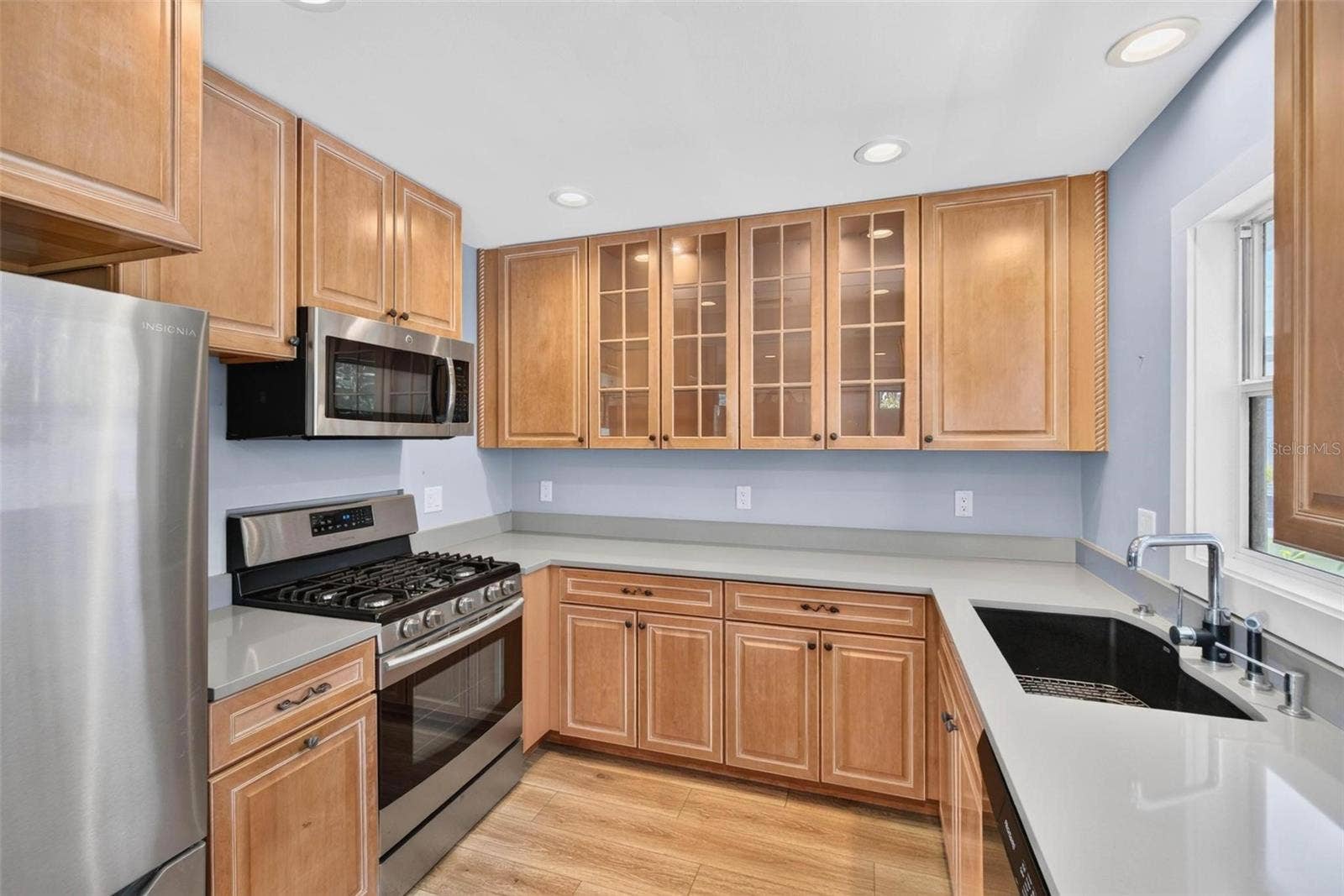 690 2ND STREET S, Safety Harbor, FL 34695 Kitchen (Apartment)