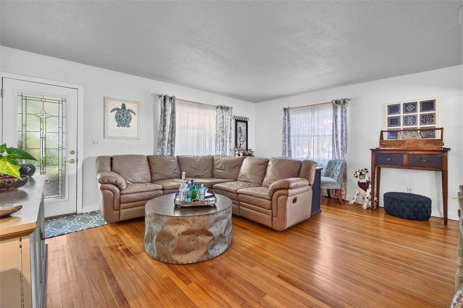 690 2ND STREET S, Safety Harbor, FL 34695 Living Room (Main House)