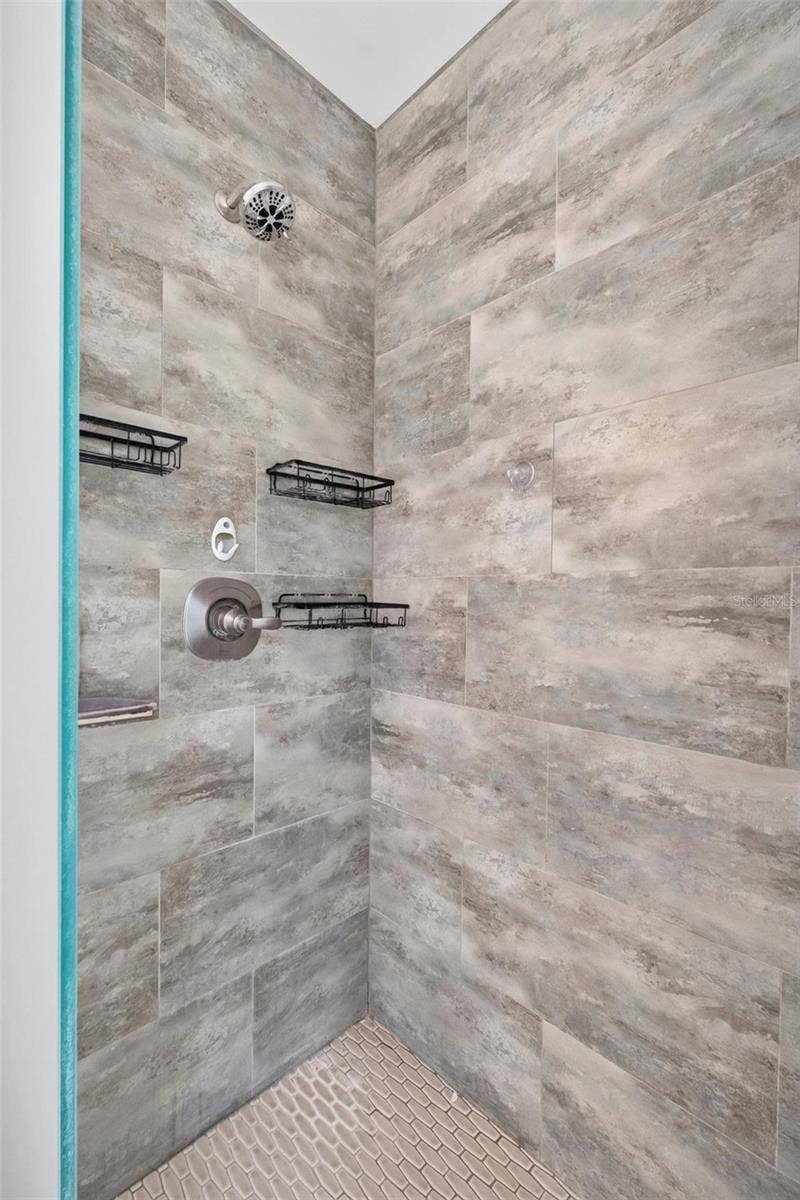 690 2ND STREET S, Safety Harbor, FL 34695 Primary Shower (Main House)