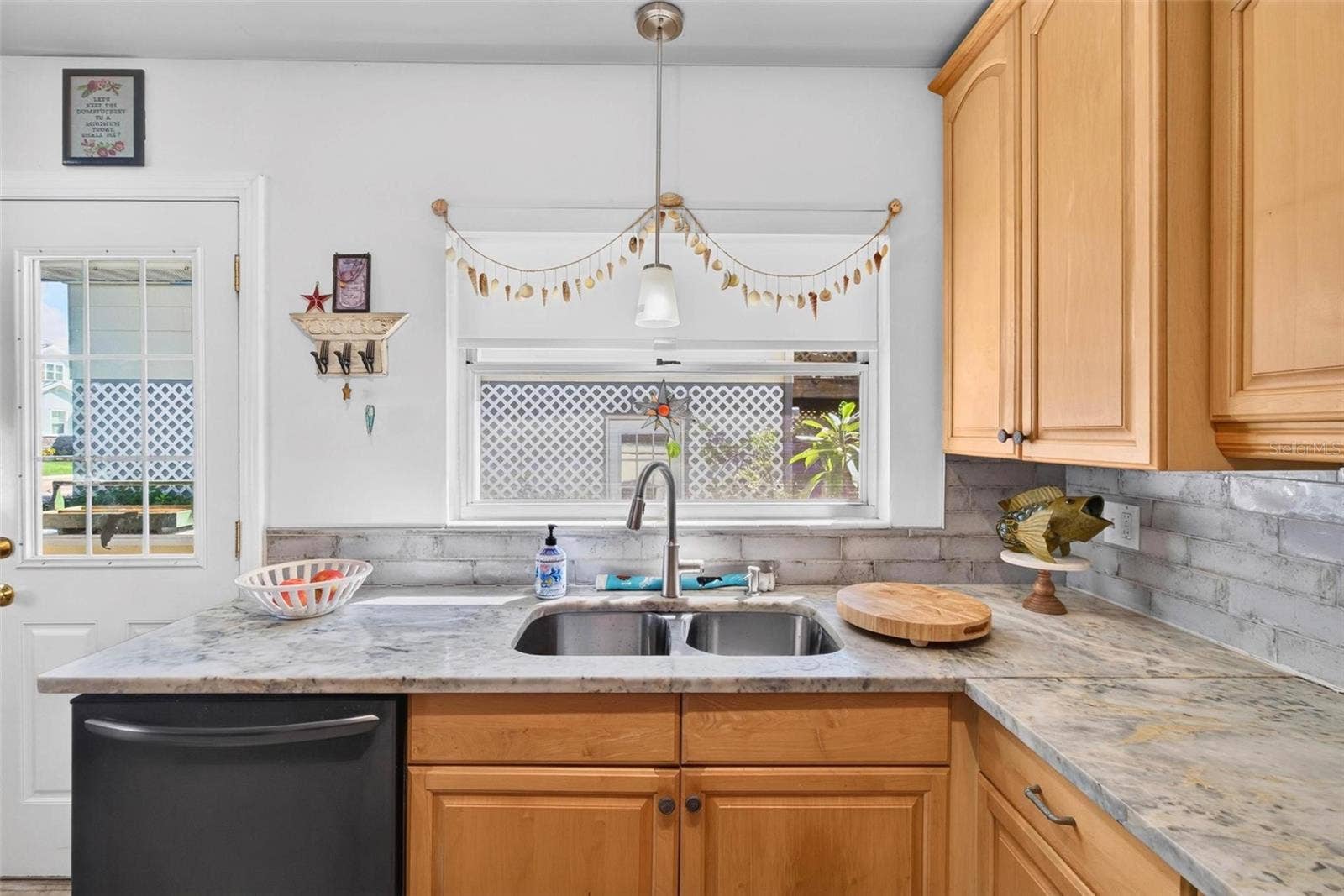 690 2ND STREET S, Safety Harbor, FL 34695 Kitchen (Main House)