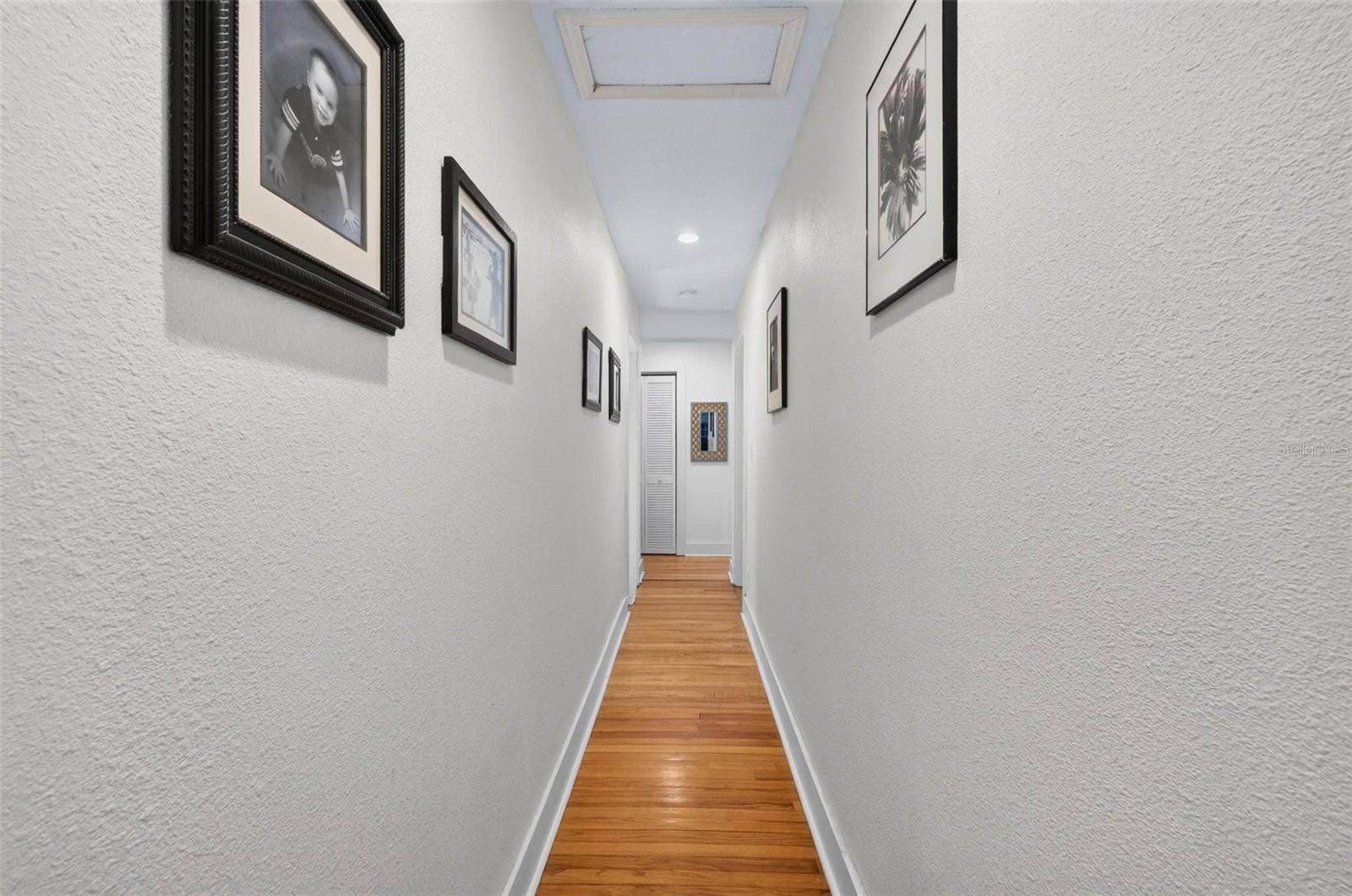690 2ND STREET S, Safety Harbor, FL 34695 Hallway (Main House)