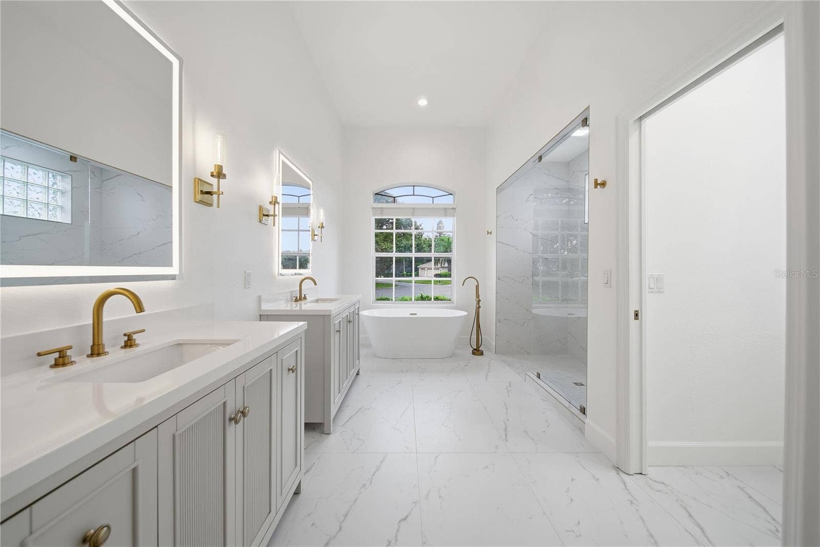 4034 EXECUTIVE DRIVE, Palm Harbor, FL 34685 4034 EXECUTIVE DRIVE, Palm Harbor, FL 34685