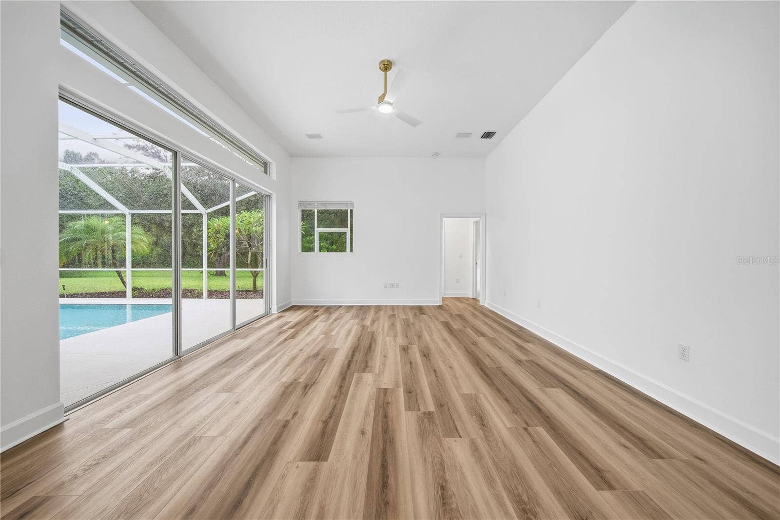 4034 EXECUTIVE DRIVE, Palm Harbor, FL 34685 4034 EXECUTIVE DRIVE, Palm Harbor, FL 34685