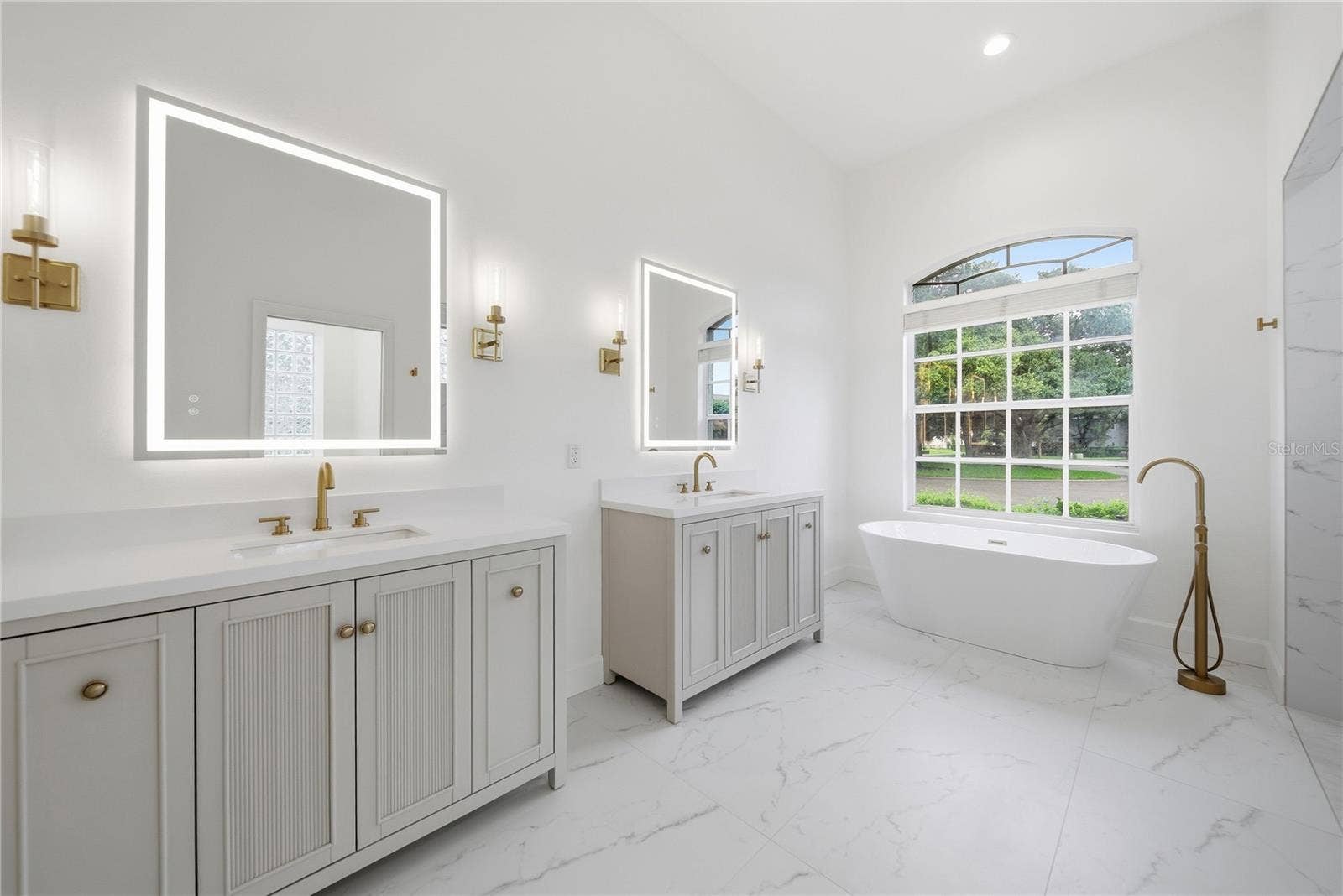 4034 EXECUTIVE DRIVE, Palm Harbor, FL 34685 4034 EXECUTIVE DRIVE, Palm Harbor, FL 34685
