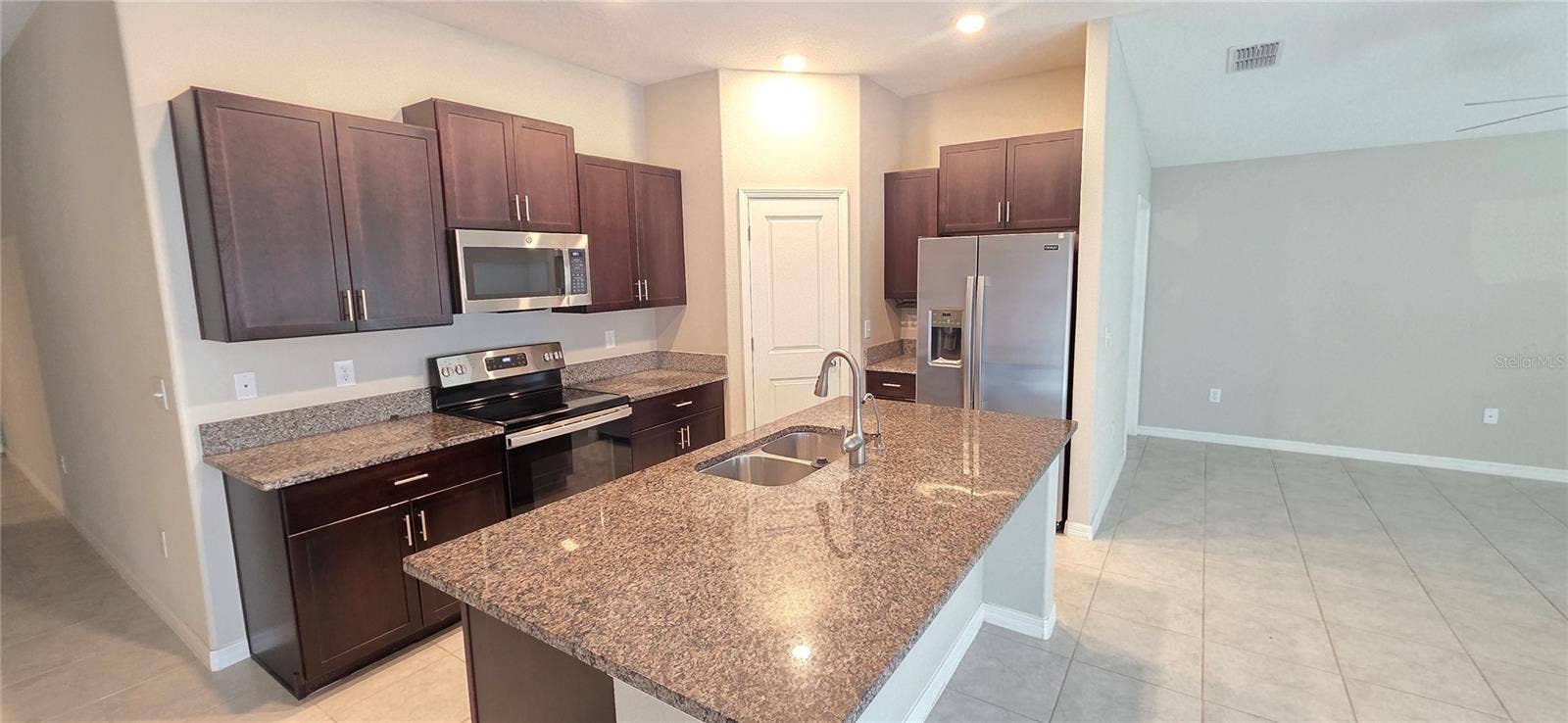16638 DELIA STREET, Wimauma, FL 33598 16638 DELIA STREET, Wimauma, FL 33598