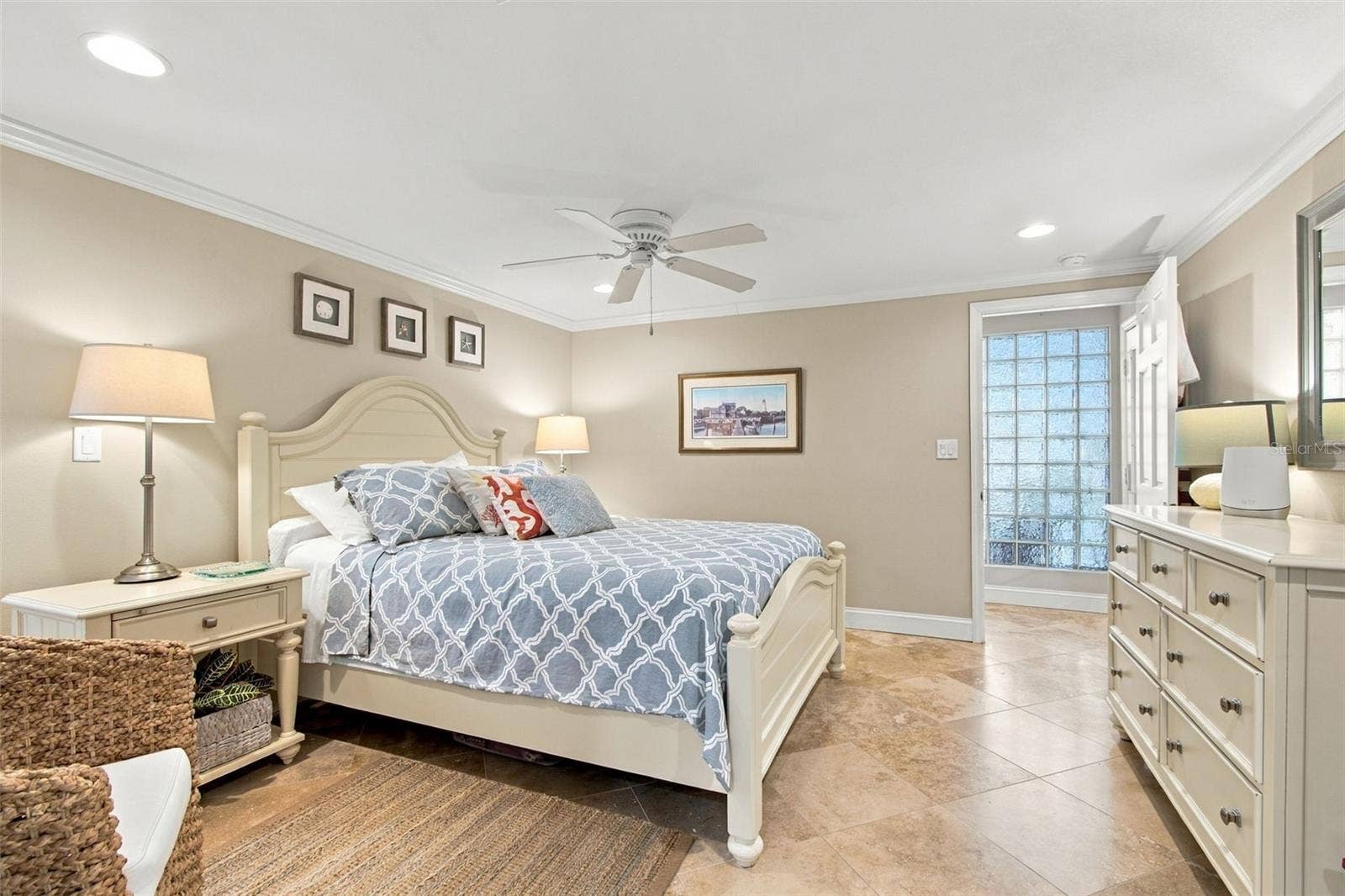 707 SNUG ISLAND, Clearwater Beach, FL 33767 707 SNUG ISLAND, Clearwater Beach, FL 33767