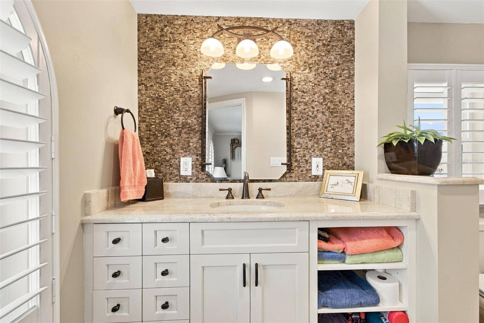 707 SNUG ISLAND, Clearwater Beach, FL 33767 707 SNUG ISLAND, Clearwater Beach, FL 33767