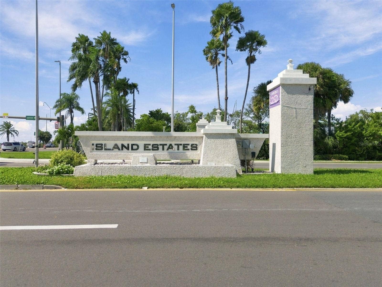 707 SNUG ISLAND, Clearwater Beach, FL 33767 707 SNUG ISLAND, Clearwater Beach, FL 33767