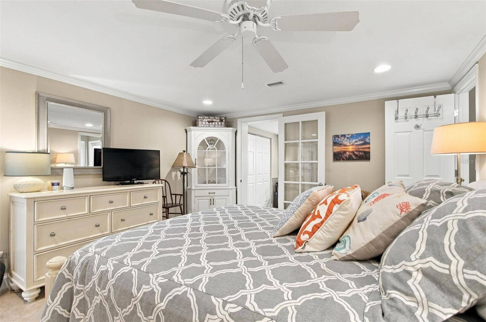 707 SNUG ISLAND, Clearwater Beach, FL 33767 707 SNUG ISLAND, Clearwater Beach, FL 33767