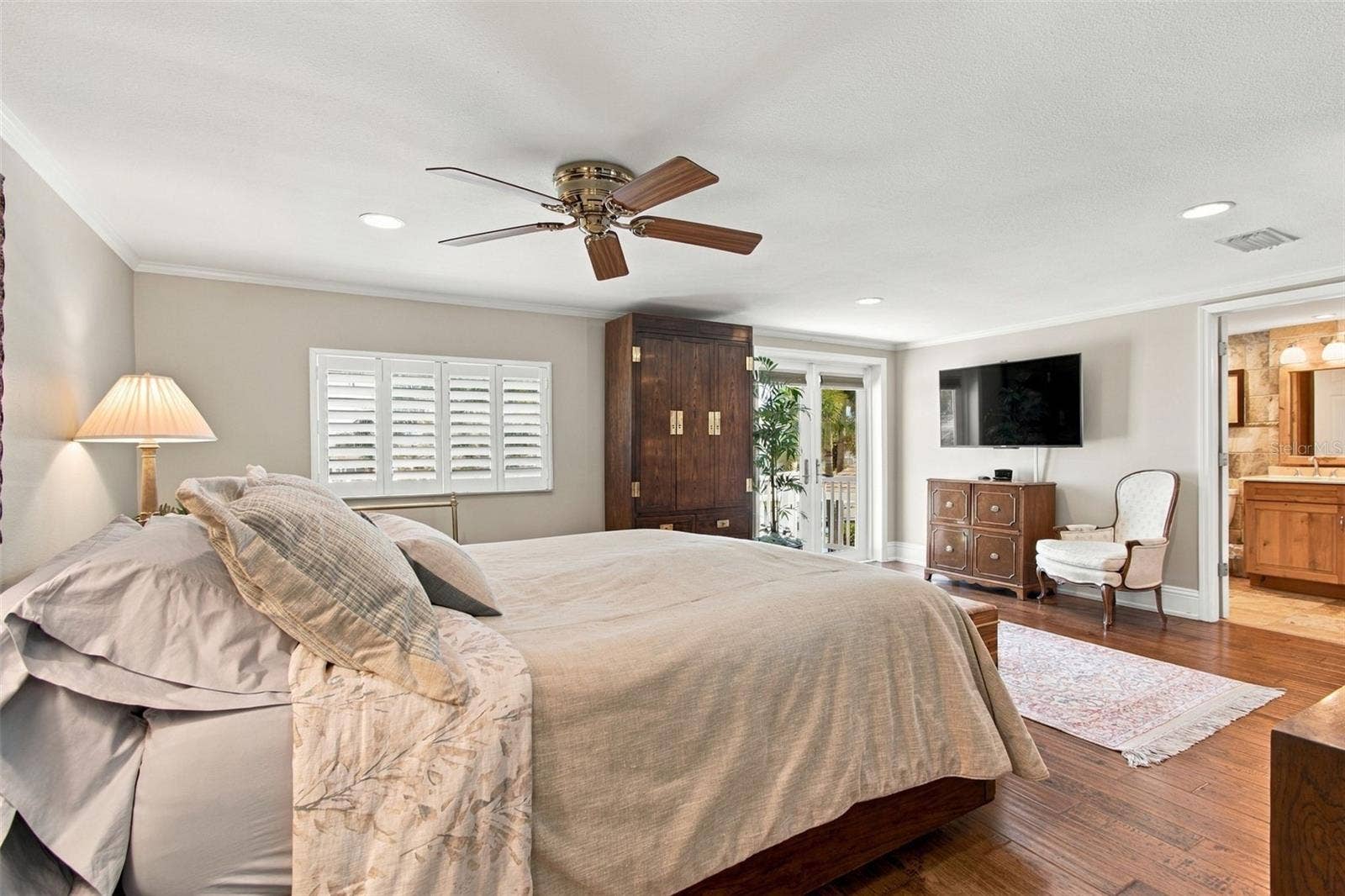 707 SNUG ISLAND, Clearwater Beach, FL 33767 707 SNUG ISLAND, Clearwater Beach, FL 33767