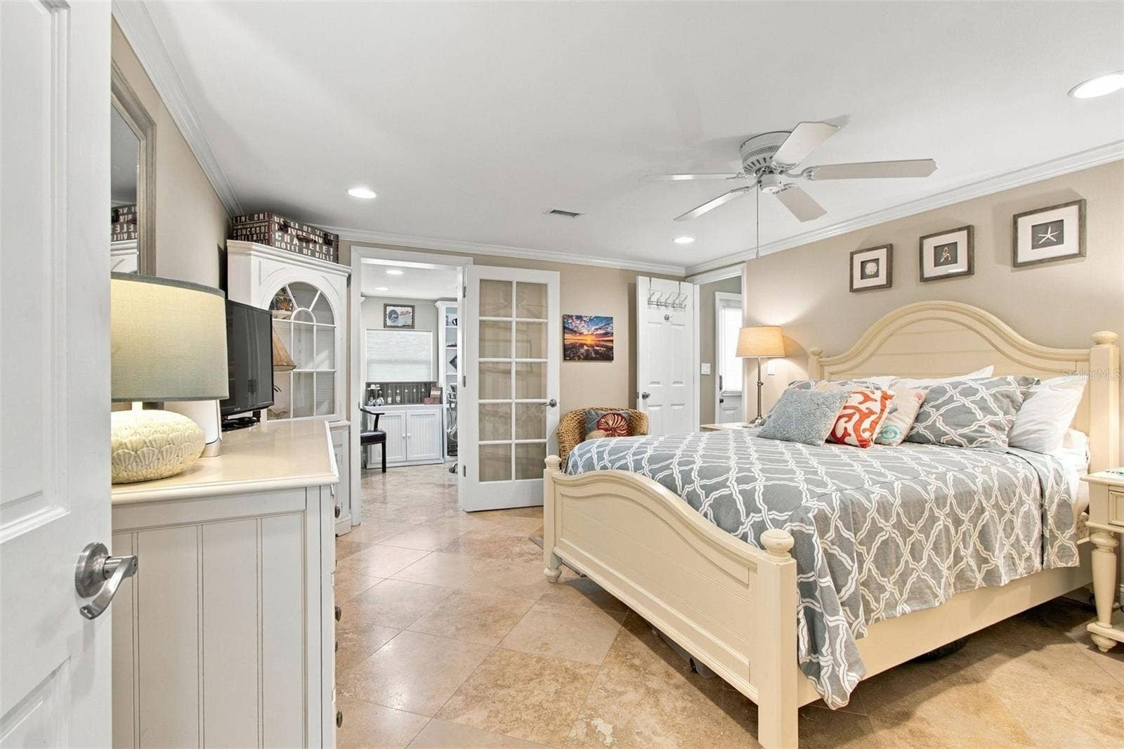 707 SNUG ISLAND, Clearwater Beach, FL 33767 707 SNUG ISLAND, Clearwater Beach, FL 33767