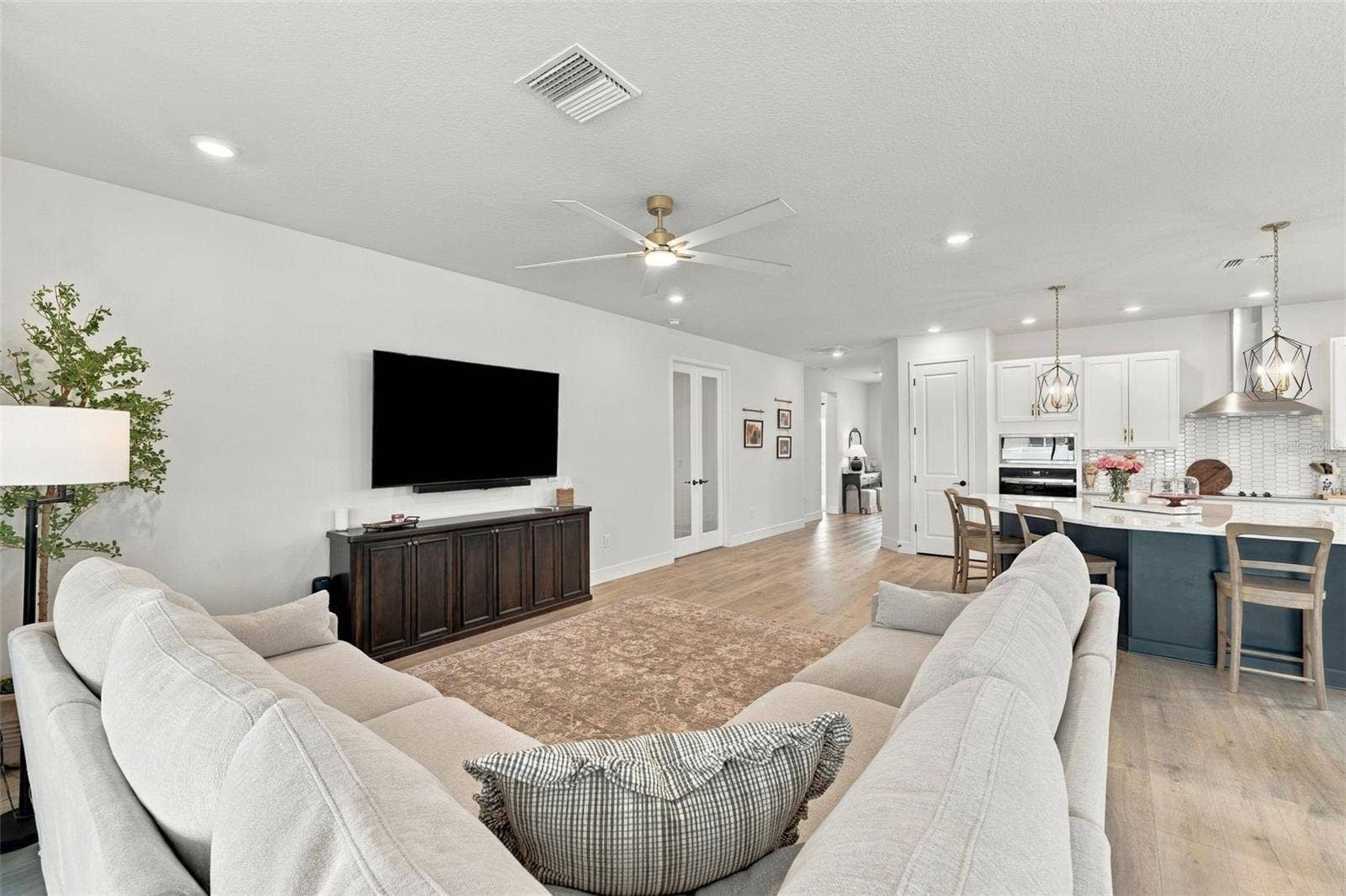 11854 MILE MARSH DRIVE, Riverview, FL 33569 11854 MILE MARSH DRIVE, Riverview, FL 33569