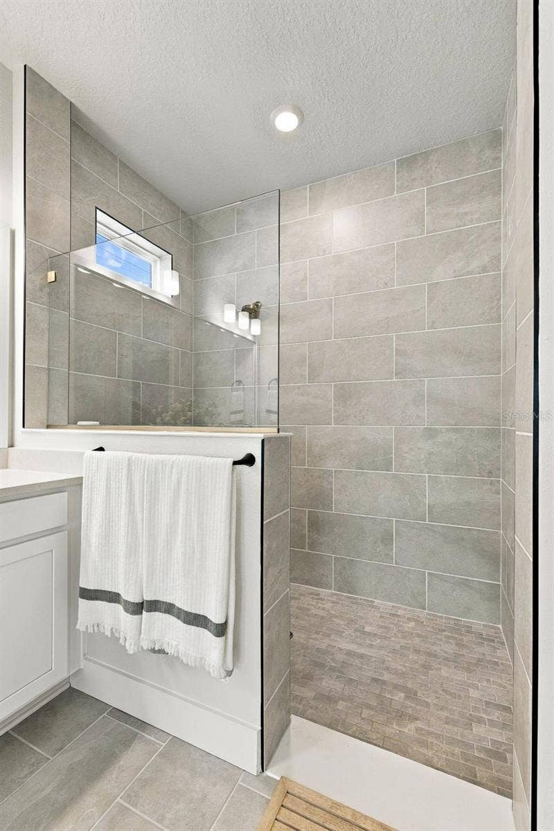 11854 MILE MARSH DRIVE, Riverview, FL 33569 11854 MILE MARSH DRIVE, Riverview, FL 33569
