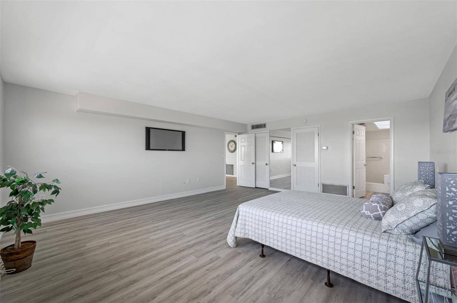 6363 GULF WINDS DRIVE, #437, St Pete Beach, FL 33706 6363 GULF WINDS DRIVE, #437, St Pete Beach, FL 33706