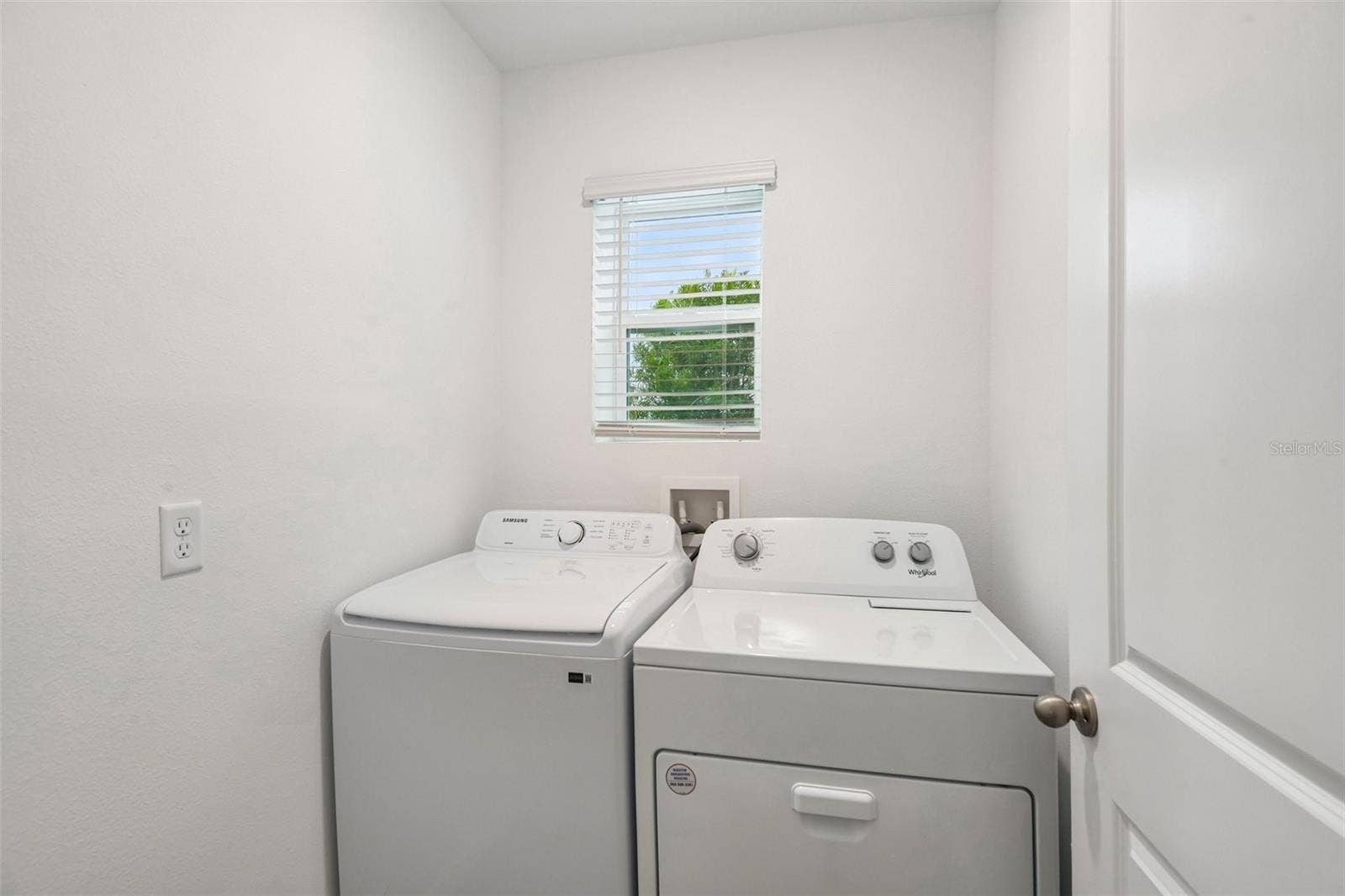 33319 DARLEY DALE TRAIL, Wesley Chapel, FL 33545 33319 DARLEY DALE TRAIL, Wesley Chapel, FL 33545