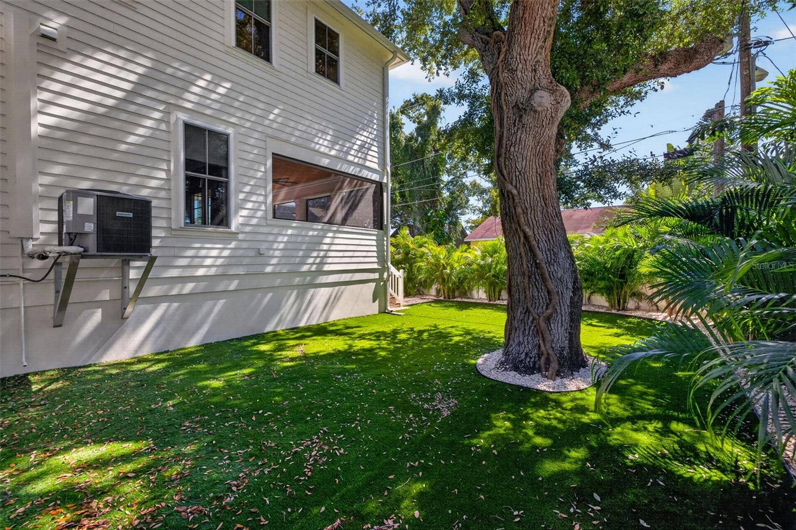 526 13TH AVENUE S, St Petersburg, FL 33701