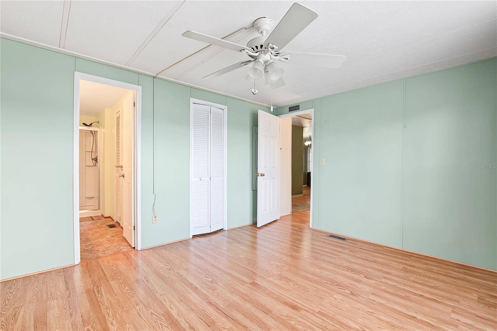 5716 PAWNEE STREET, Zephyrhills, FL 33542 walk in closet